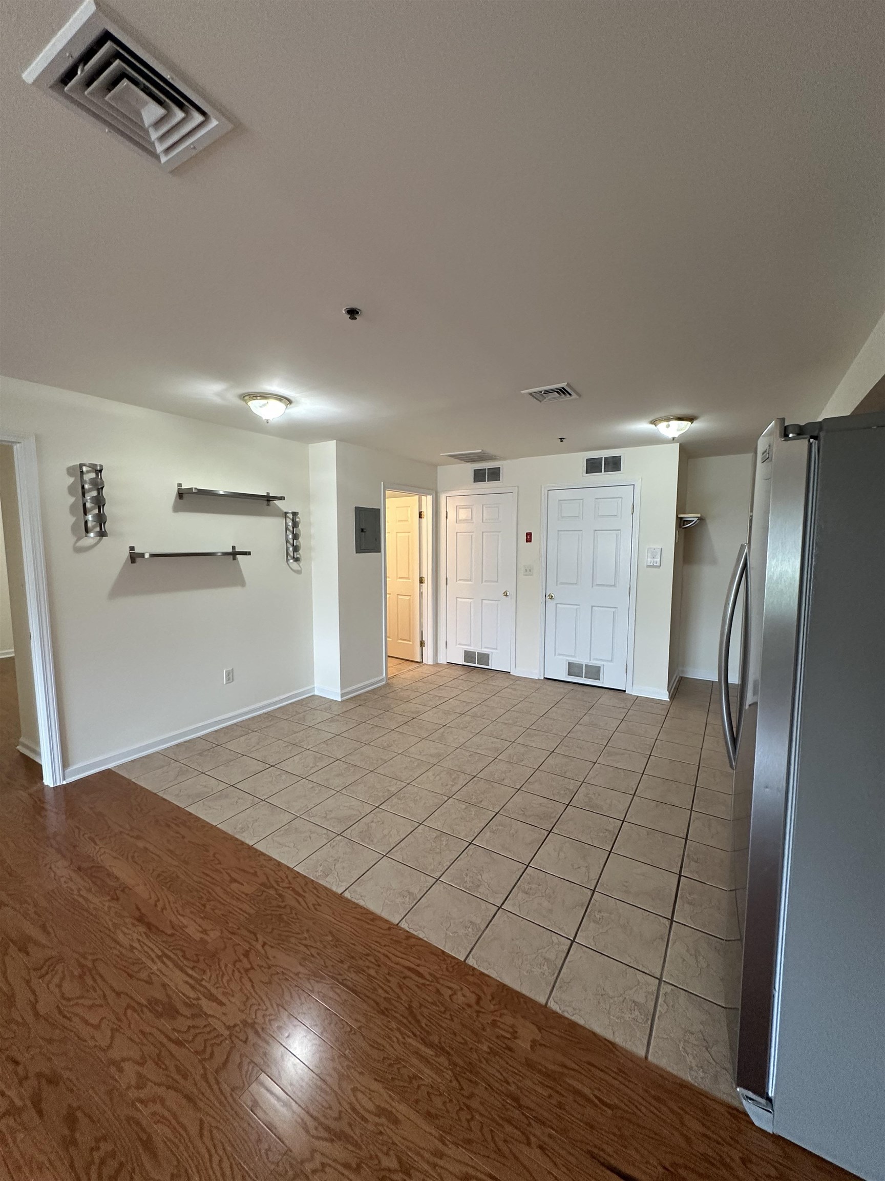 1031 CLINTON ST Unit: 4B