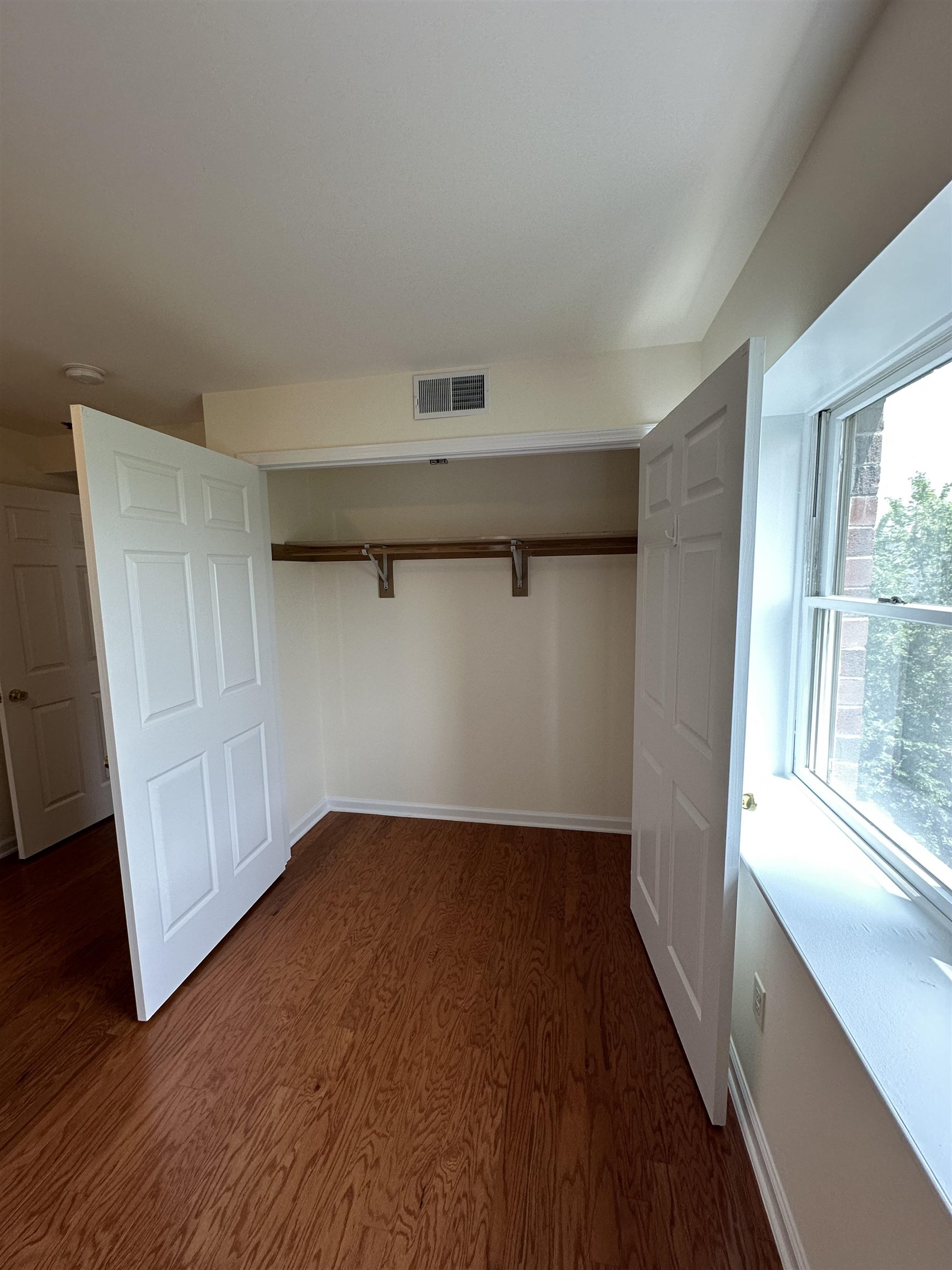 1031 CLINTON ST Unit: 4B
