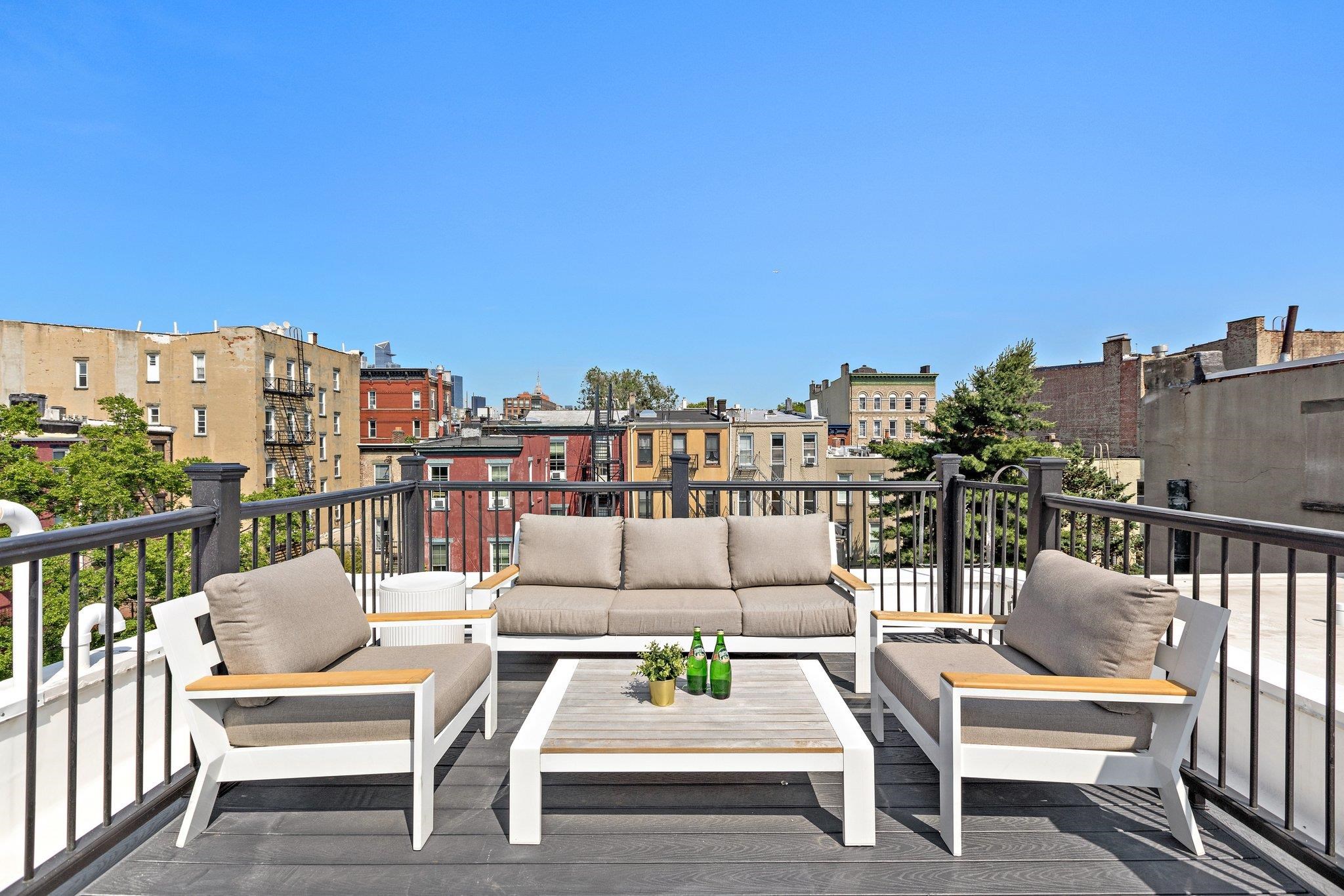 1023 WILLOW AVE Unit: A