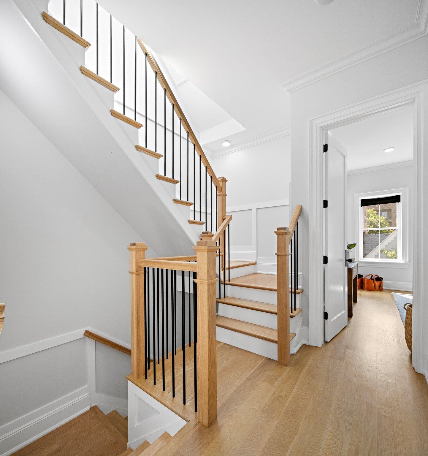 1023 WILLOW AVE Unit: A