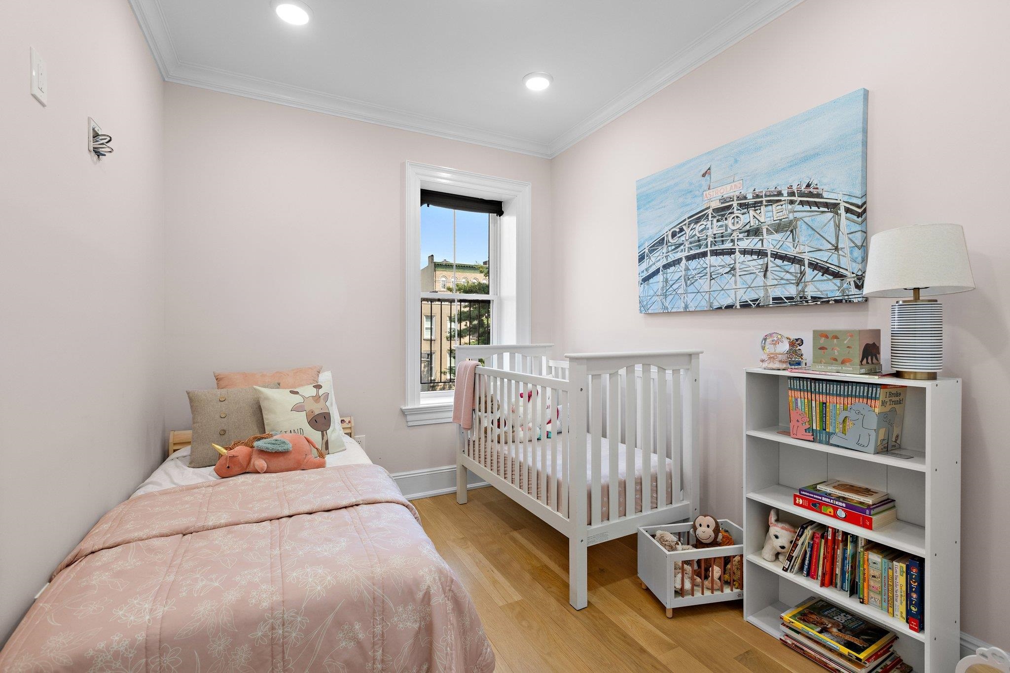 1023 WILLOW AVE Unit: A