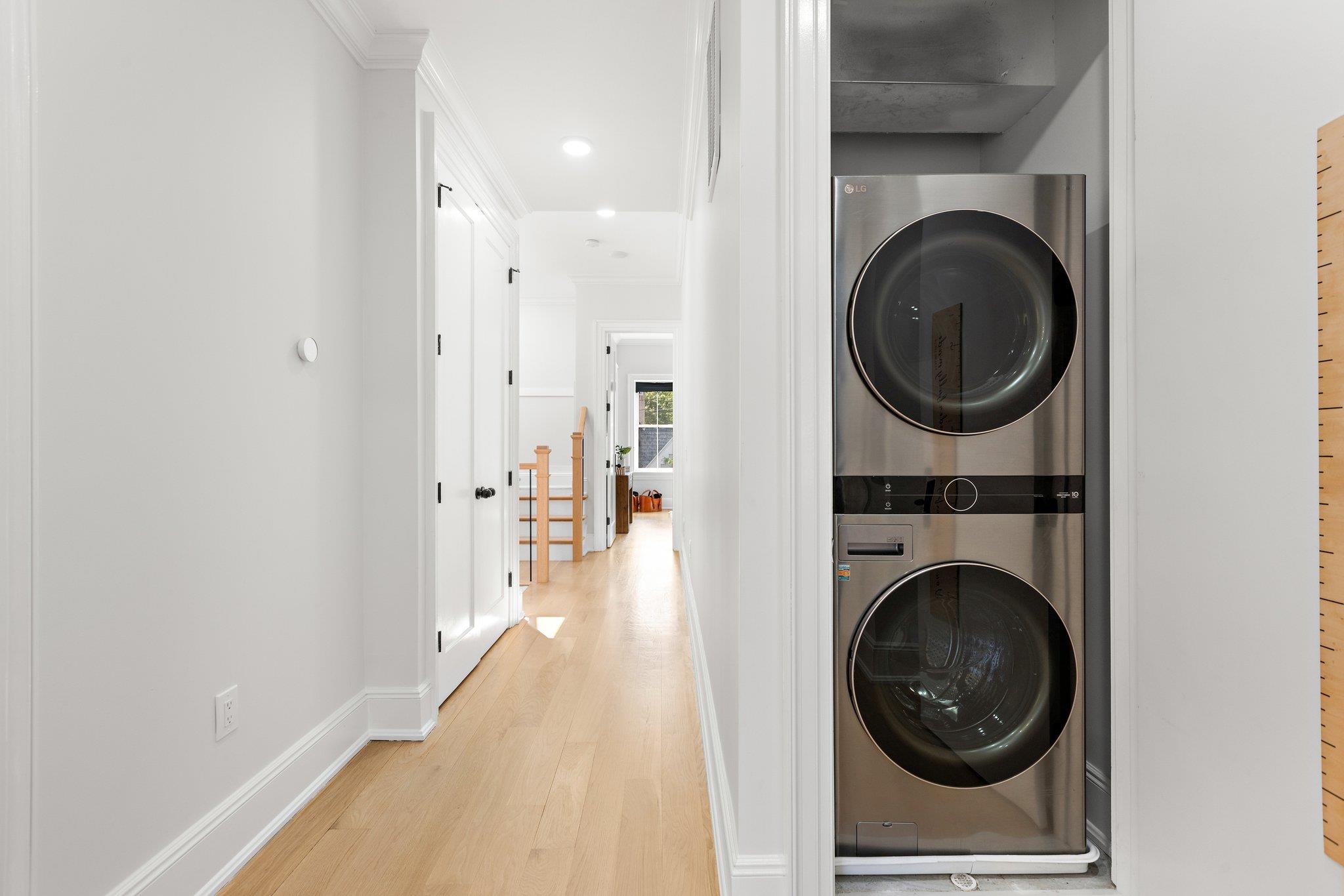 1023 WILLOW AVE Unit: A