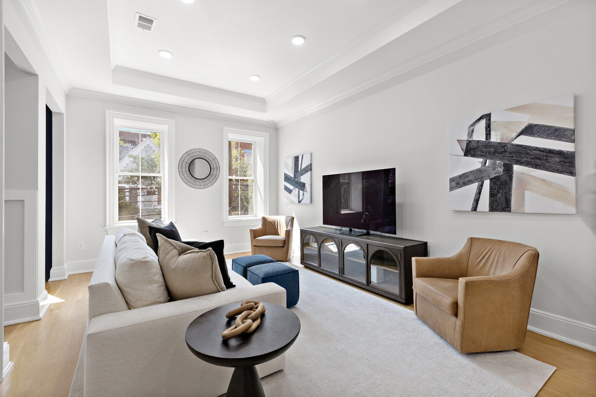 1023 WILLOW AVE Unit: A