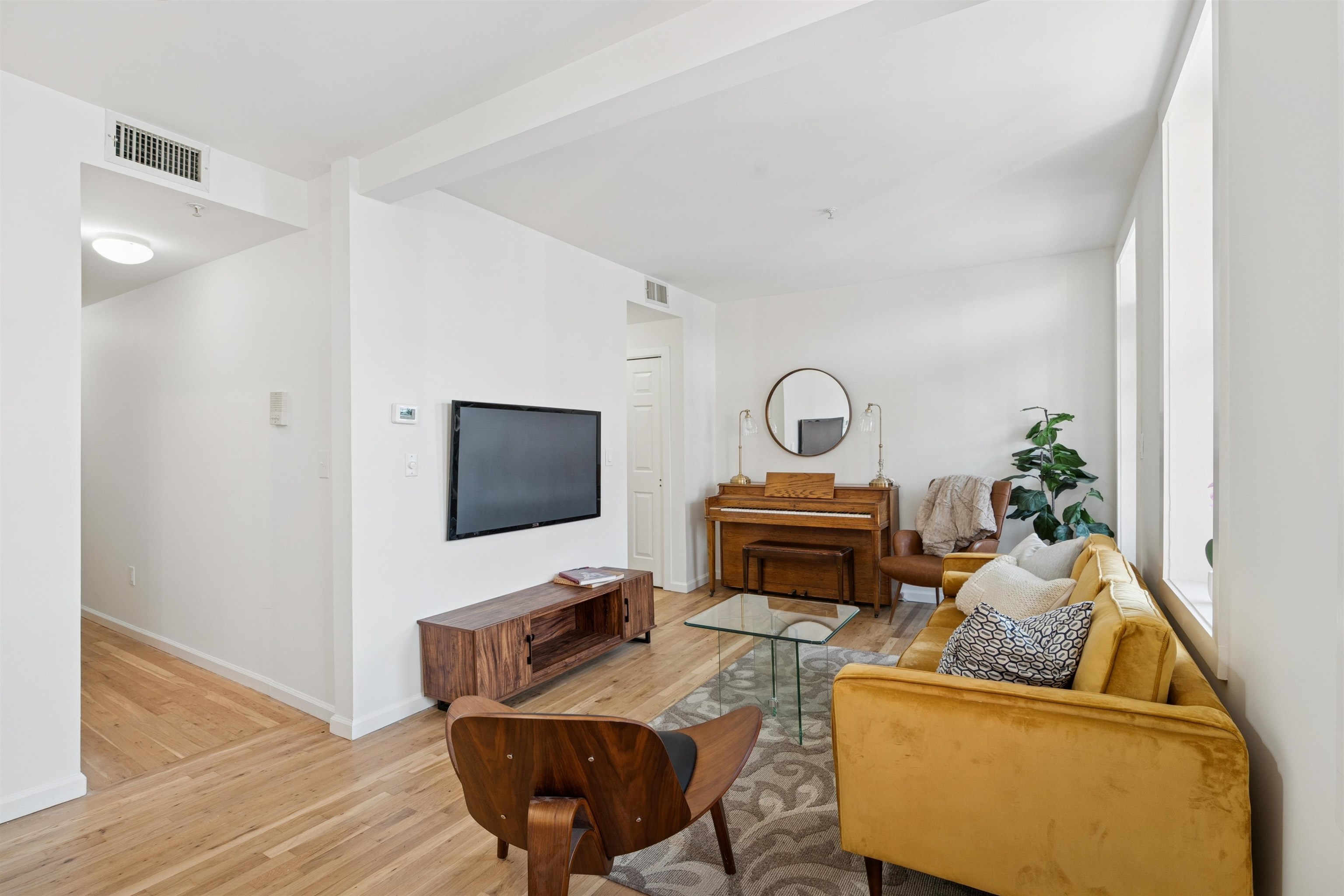 110 MORRIS ST Unit: 301