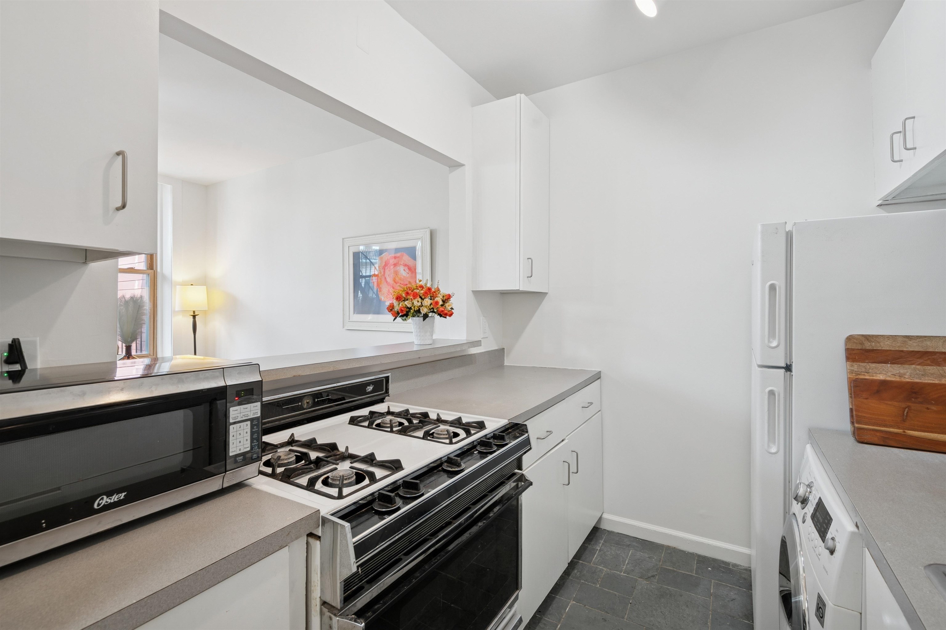 110 MORRIS ST Unit: 301