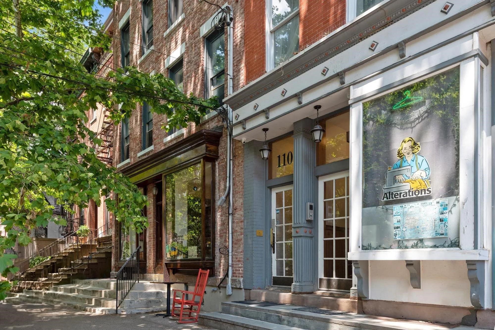 110 MORRIS ST Unit: 301