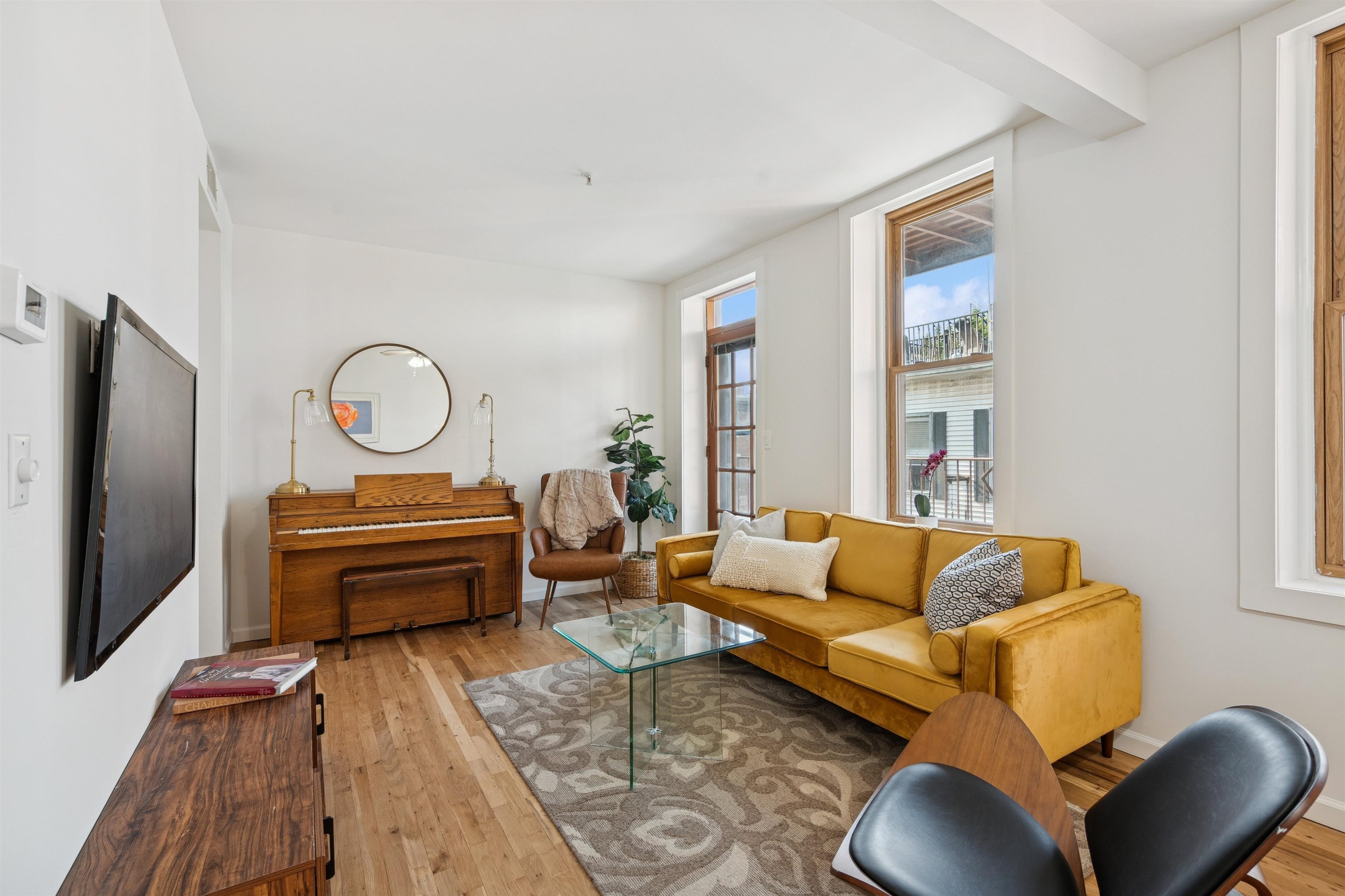 110 MORRIS ST Unit: 301