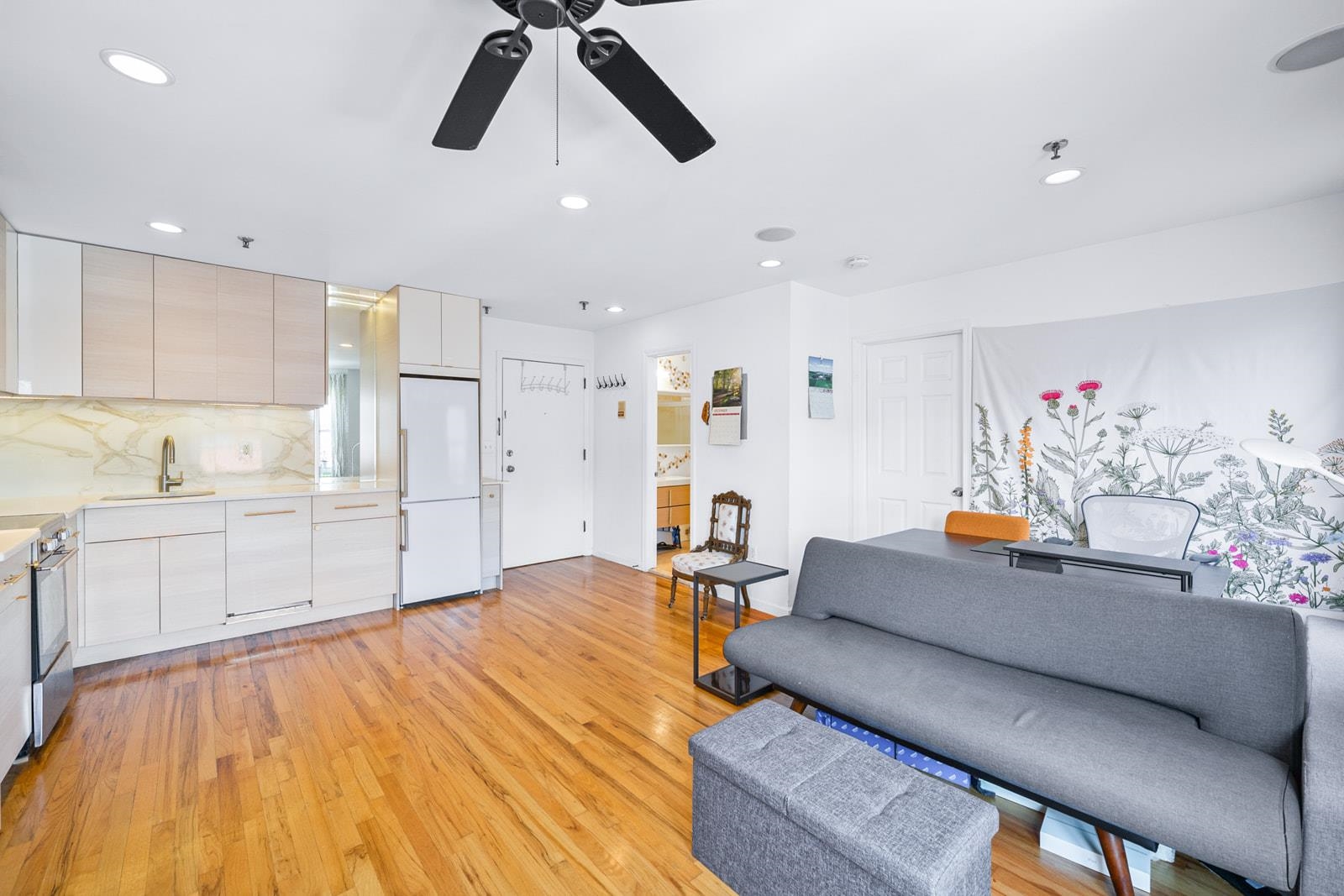 318 PARK AVE Unit: 3A