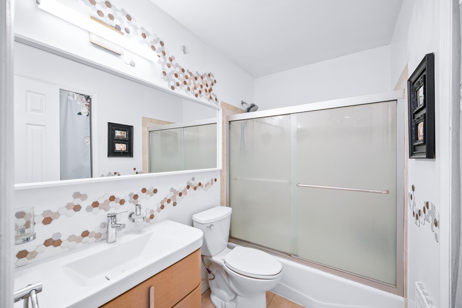 318 PARK AVE Unit: 3A