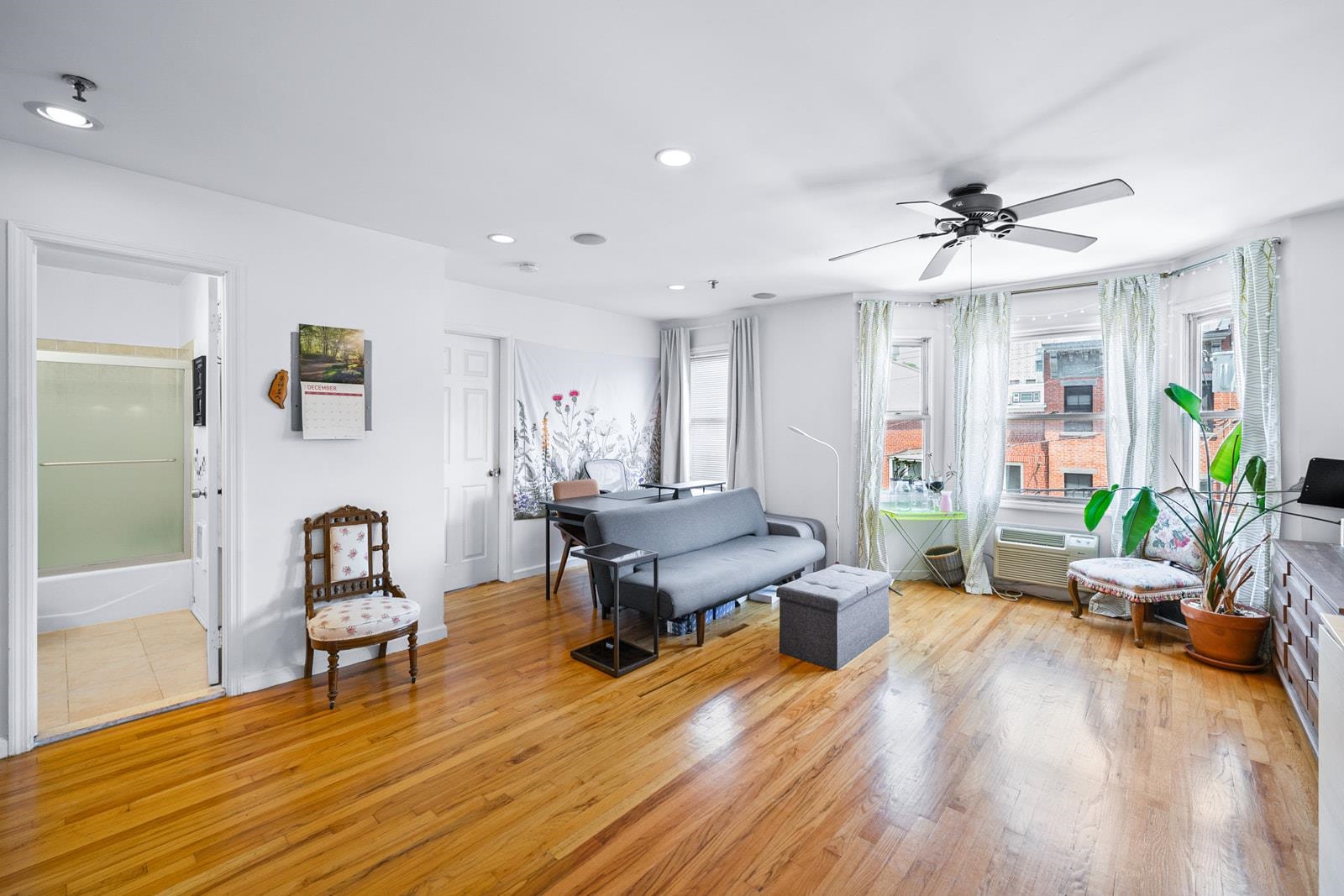 318 PARK AVE Unit: 3A