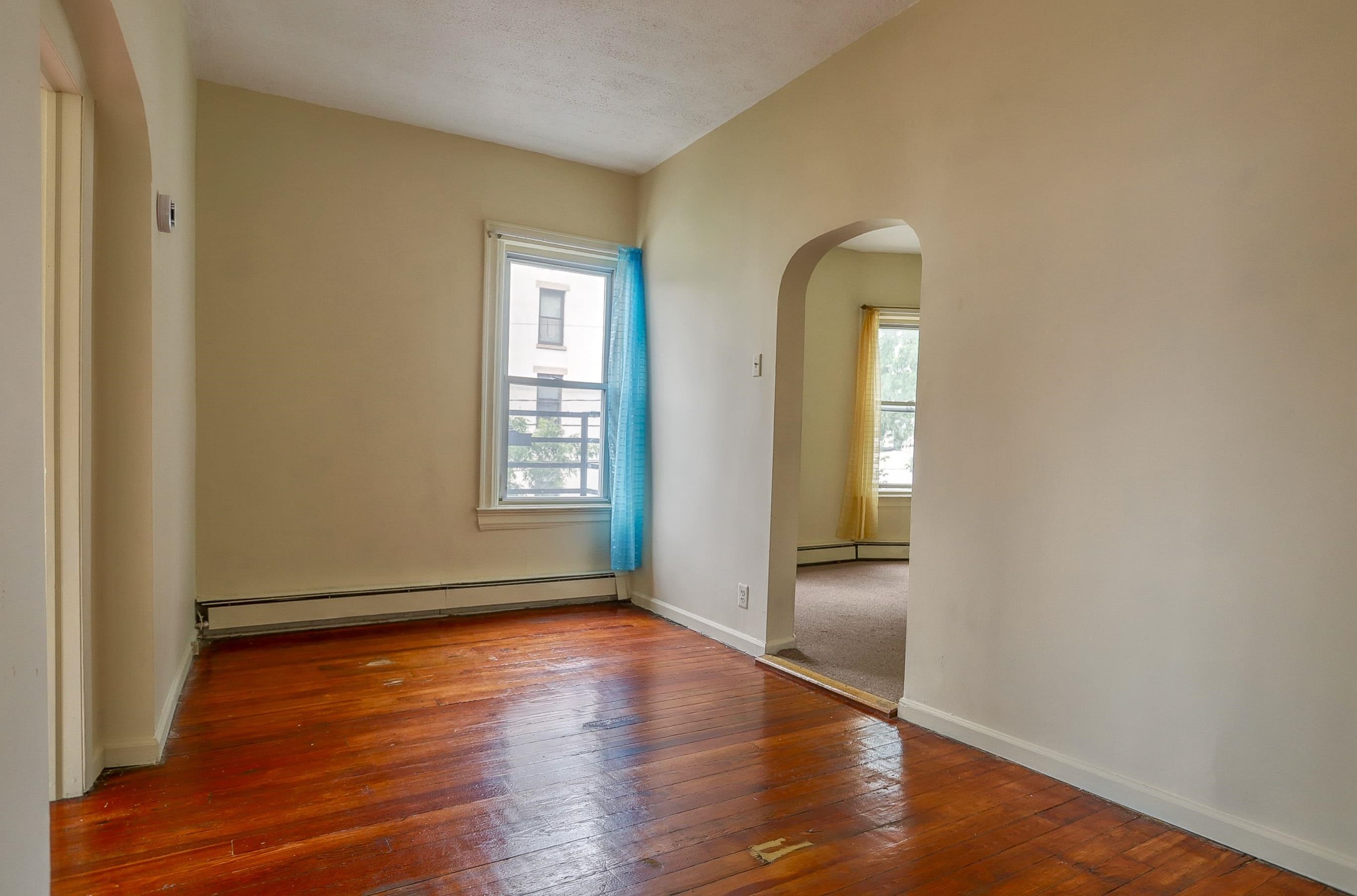 151 CHESTNUT AVE