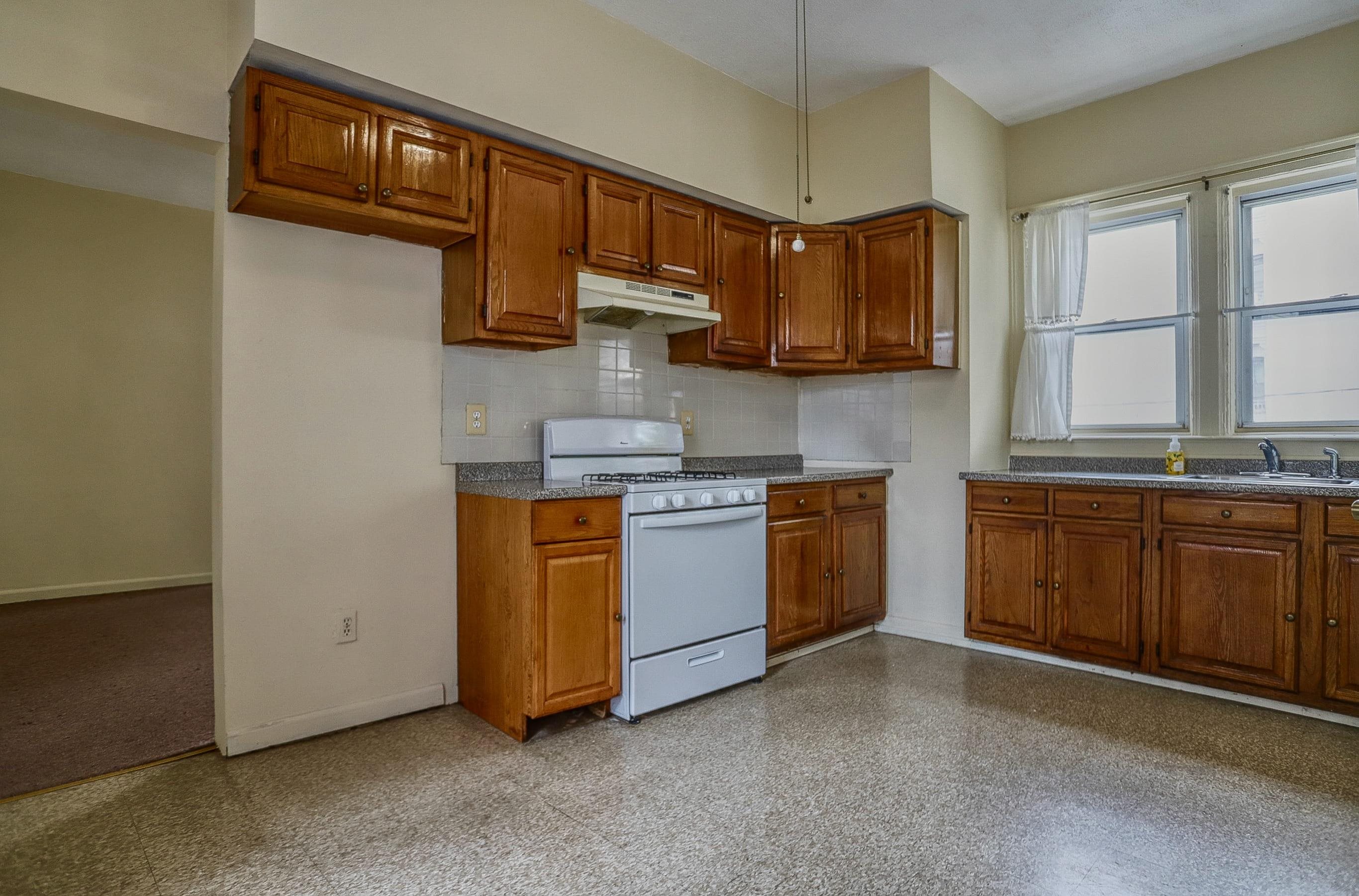151 CHESTNUT AVE