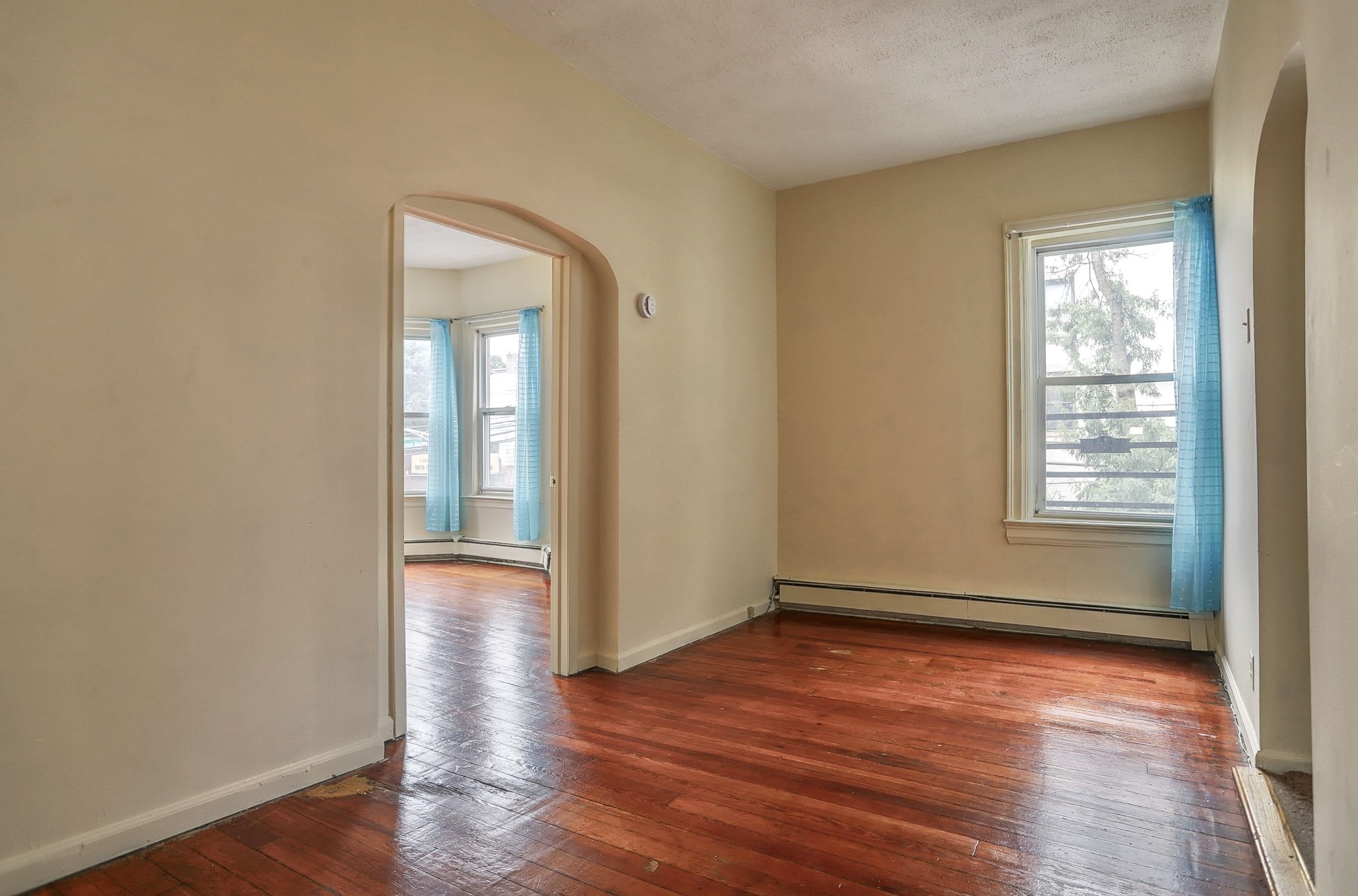 151 CHESTNUT AVE