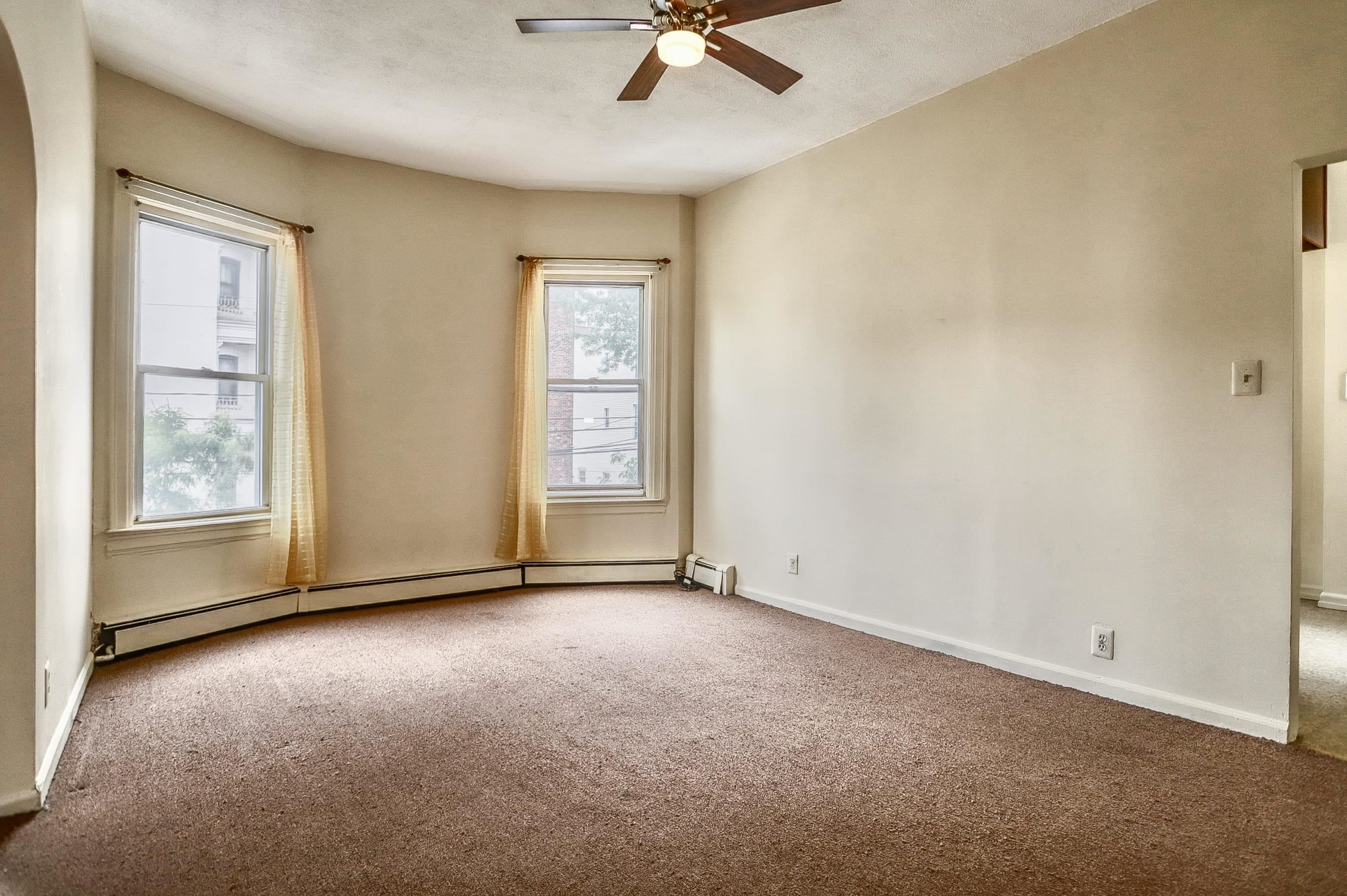 151 CHESTNUT AVE