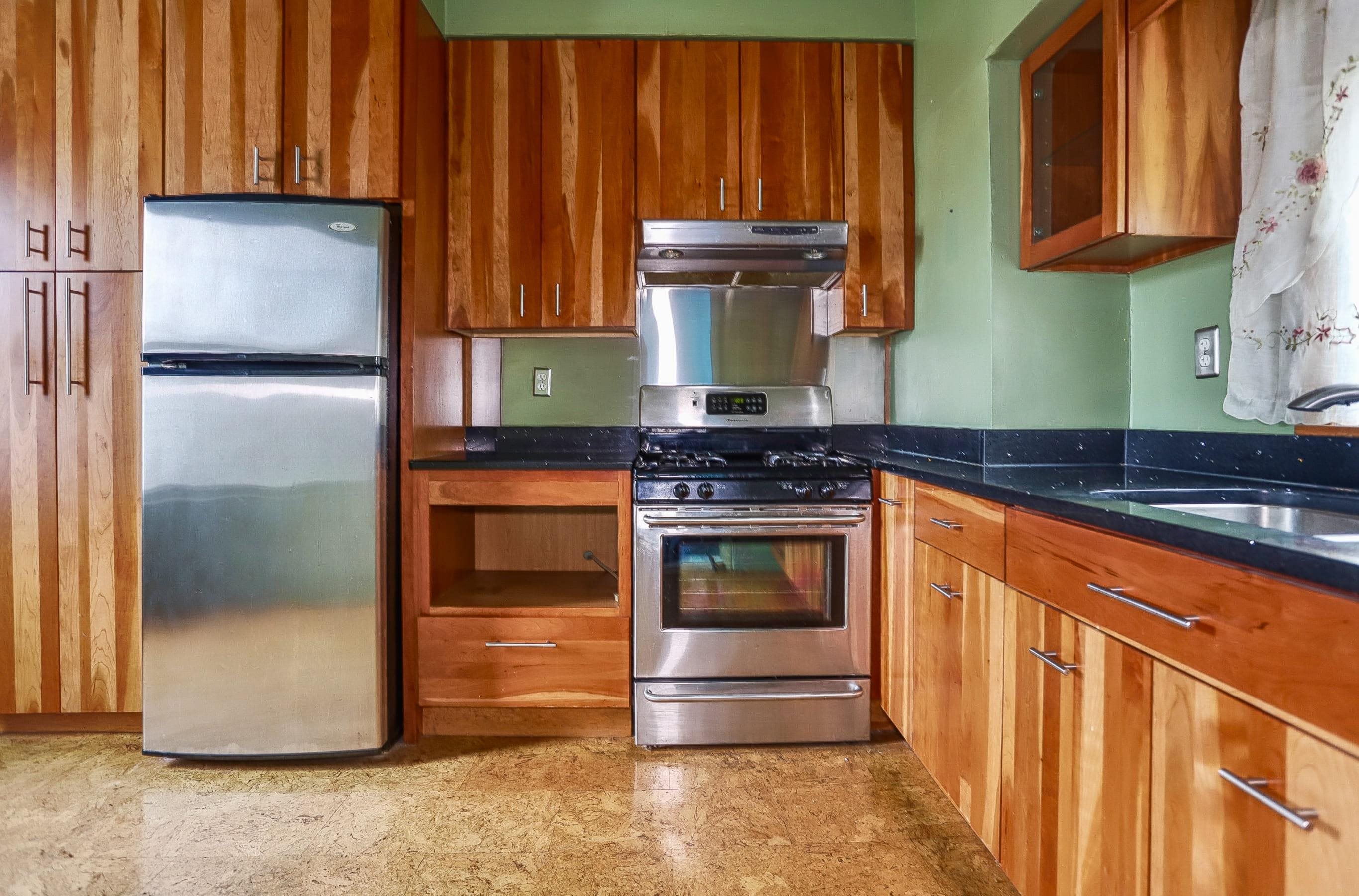 151 CHESTNUT AVE