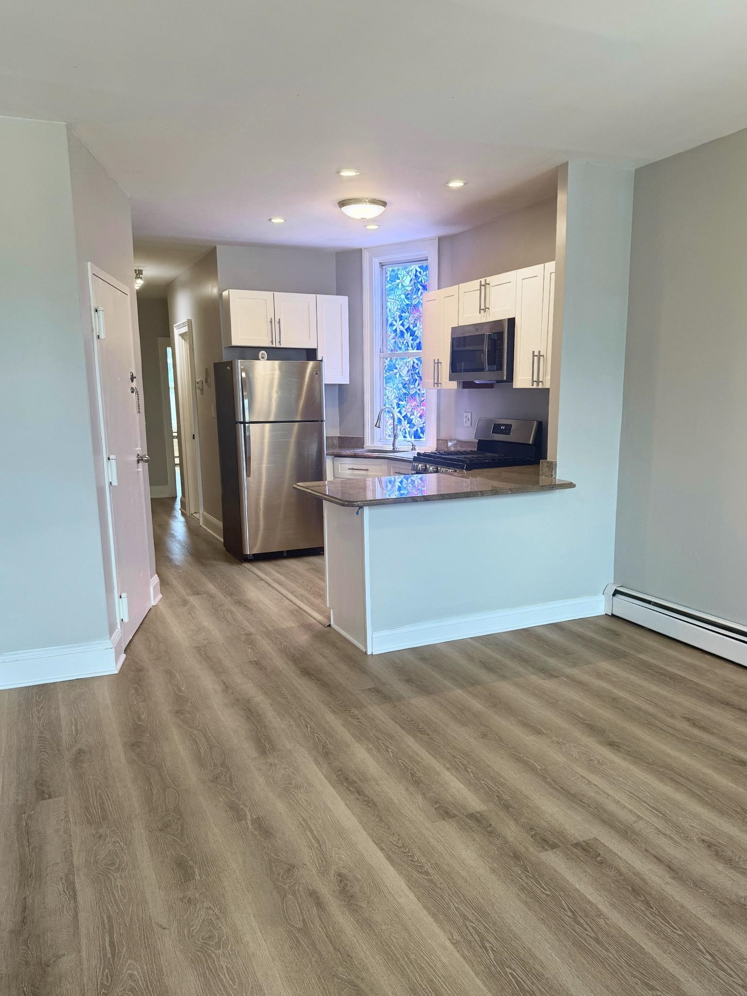 155 HOPKINS AVE Unit: 6