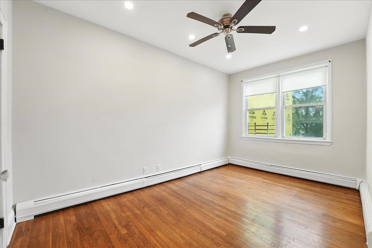 95 ZABRISKIE ST Unit: 2