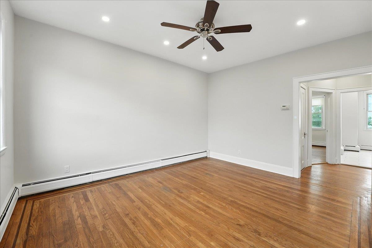 95 ZABRISKIE ST Unit: 2