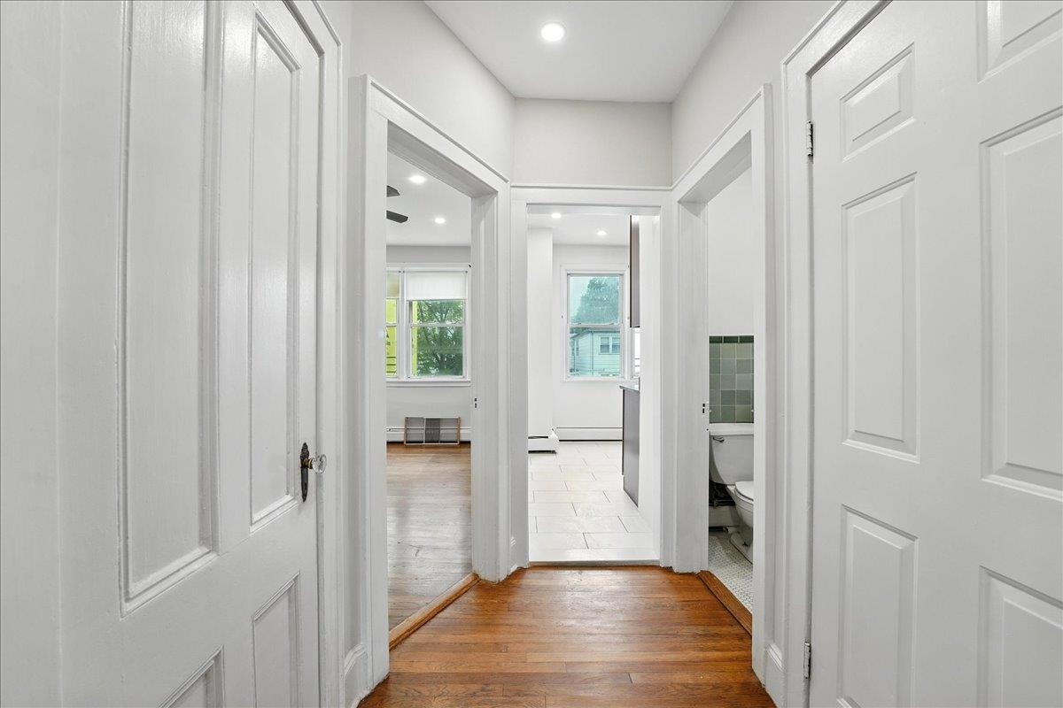 95 ZABRISKIE ST Unit: 2
