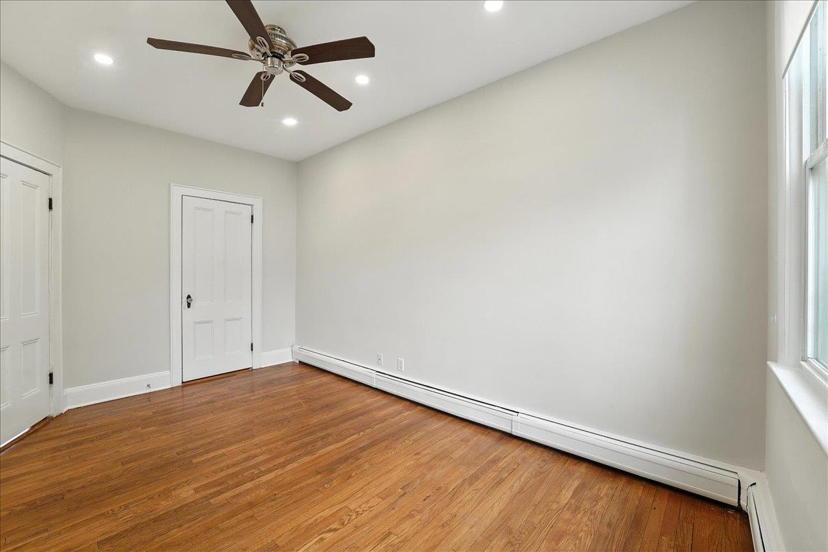 95 ZABRISKIE ST Unit: 2