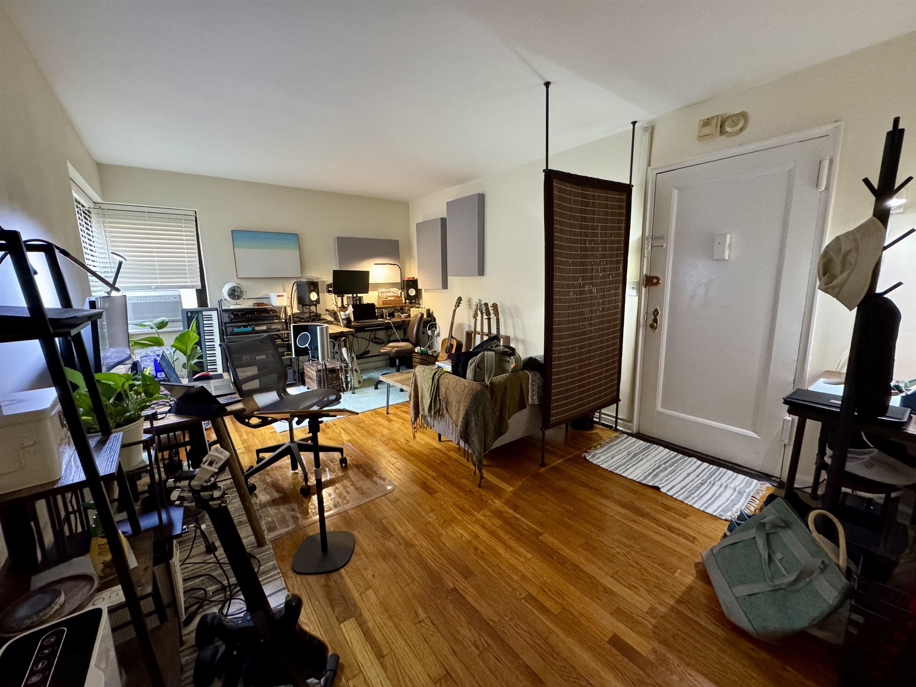 2337 HUDSON TERRACE Unit: B10