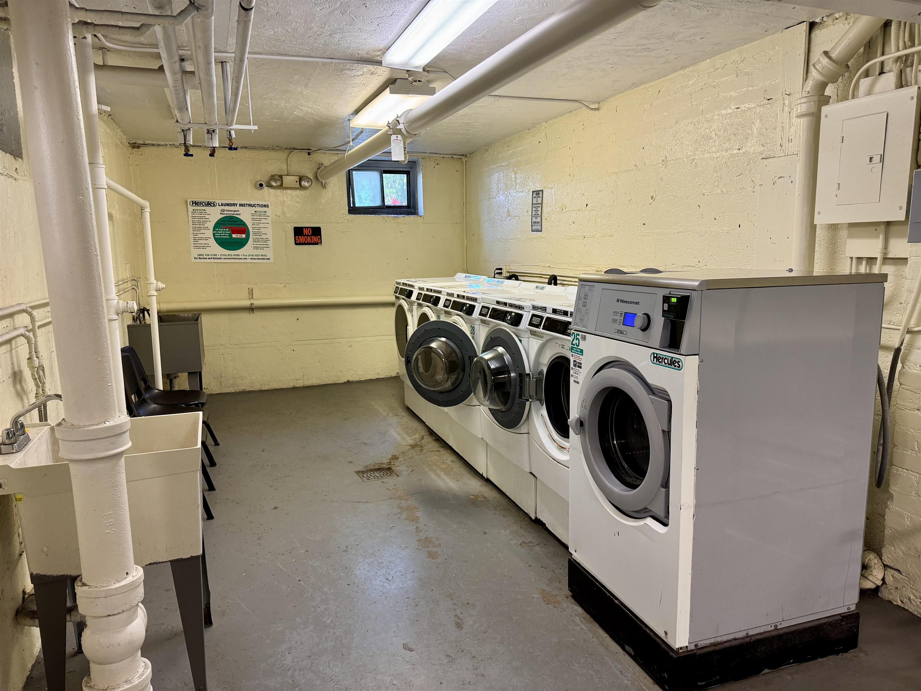 2337 HUDSON TERRACE Unit: B10