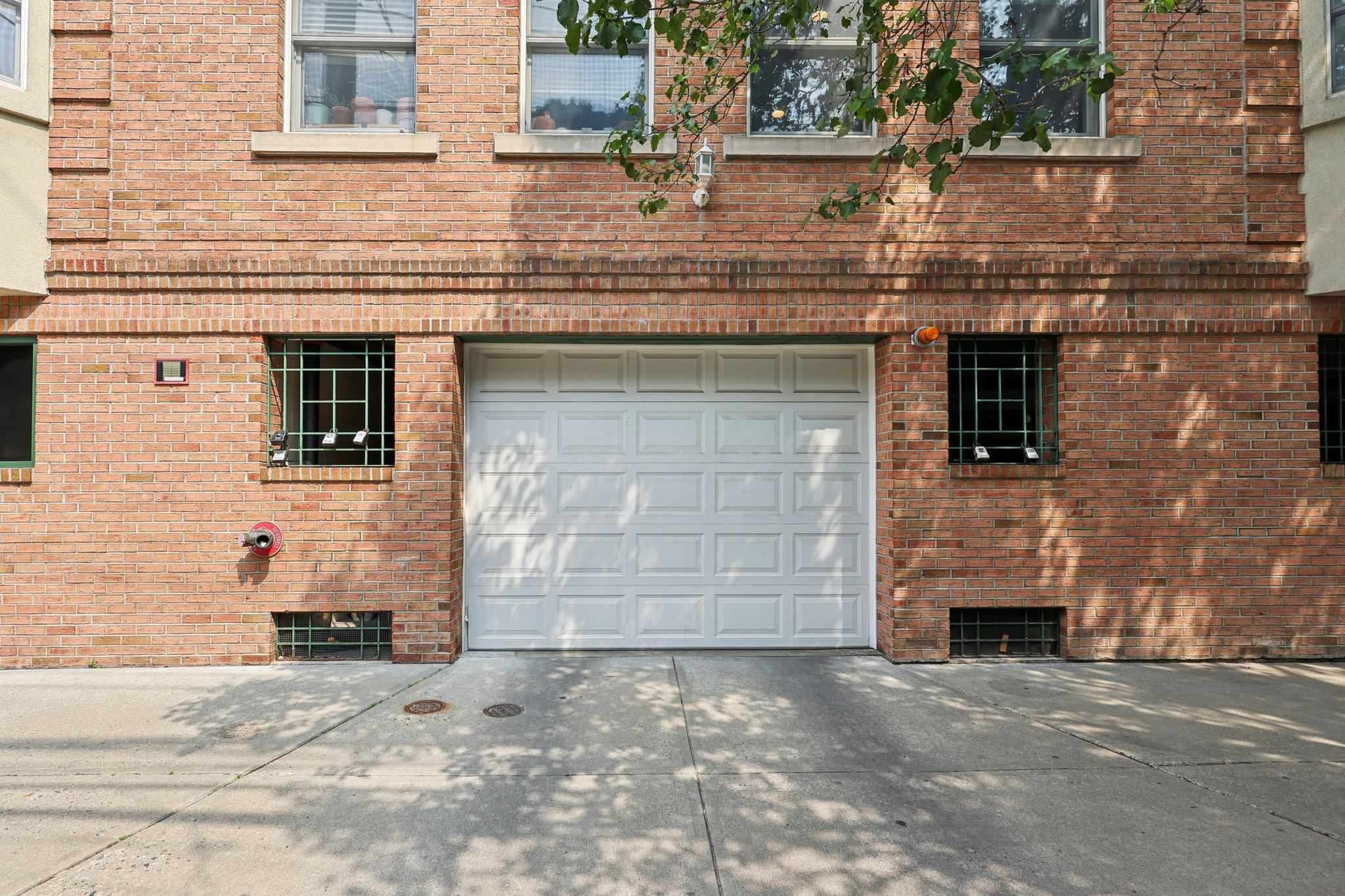 609 JEFFERSON ST Unit: 4D