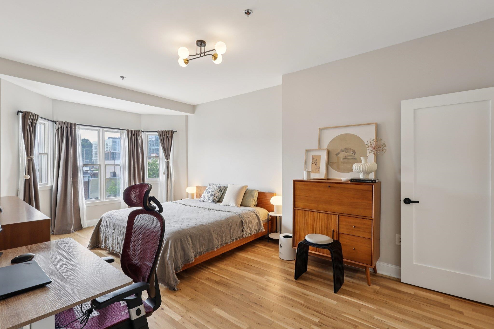 609 JEFFERSON ST Unit: 4D