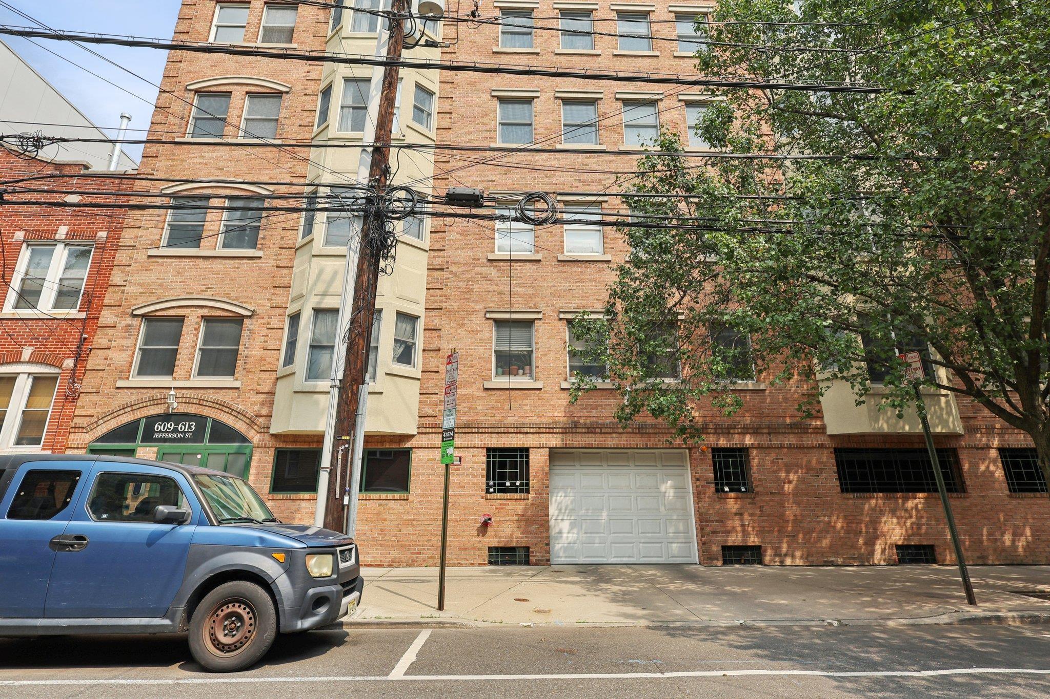 609 JEFFERSON ST Unit: 4D