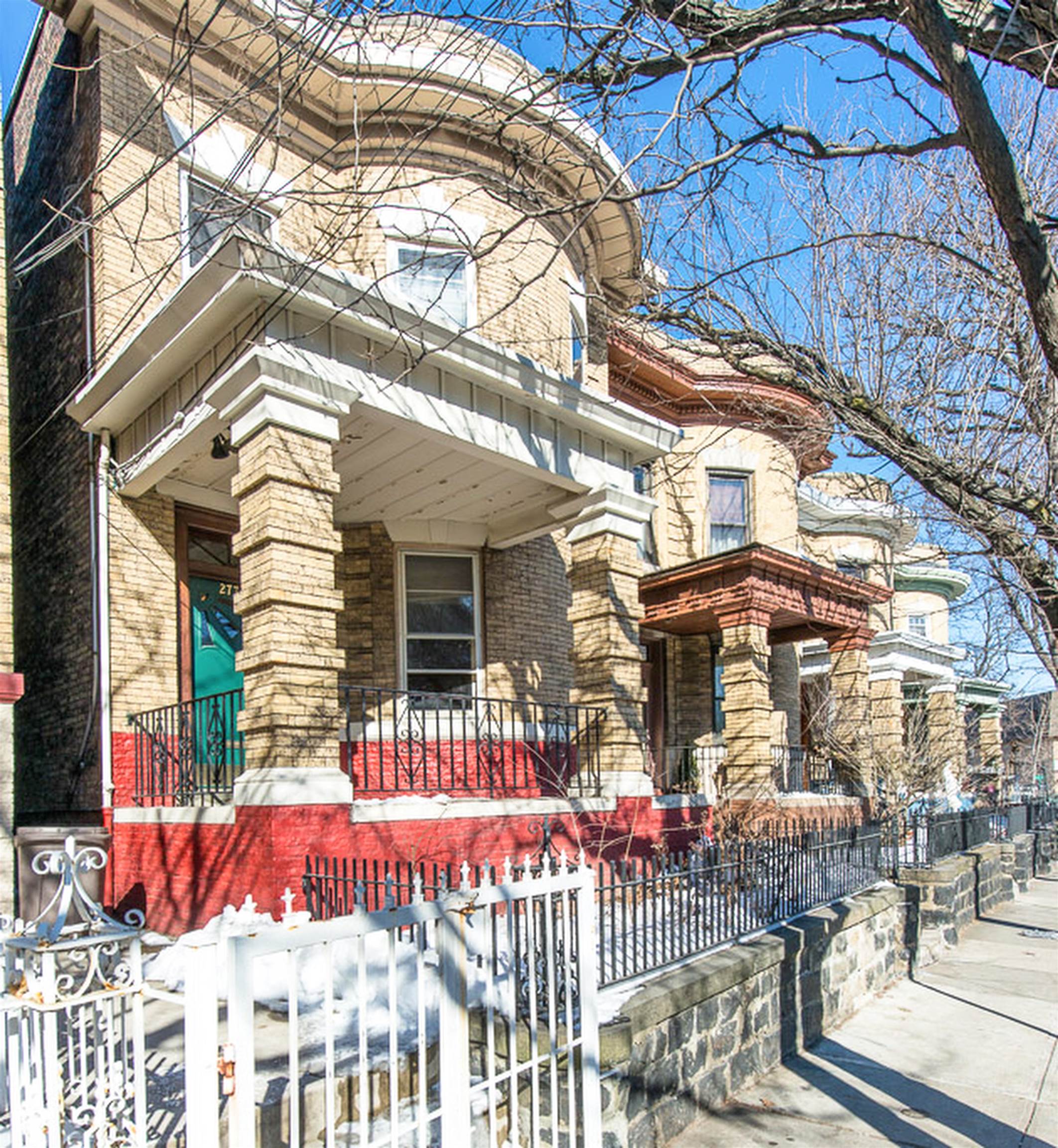 277 PALISADE AVE Unit: 2