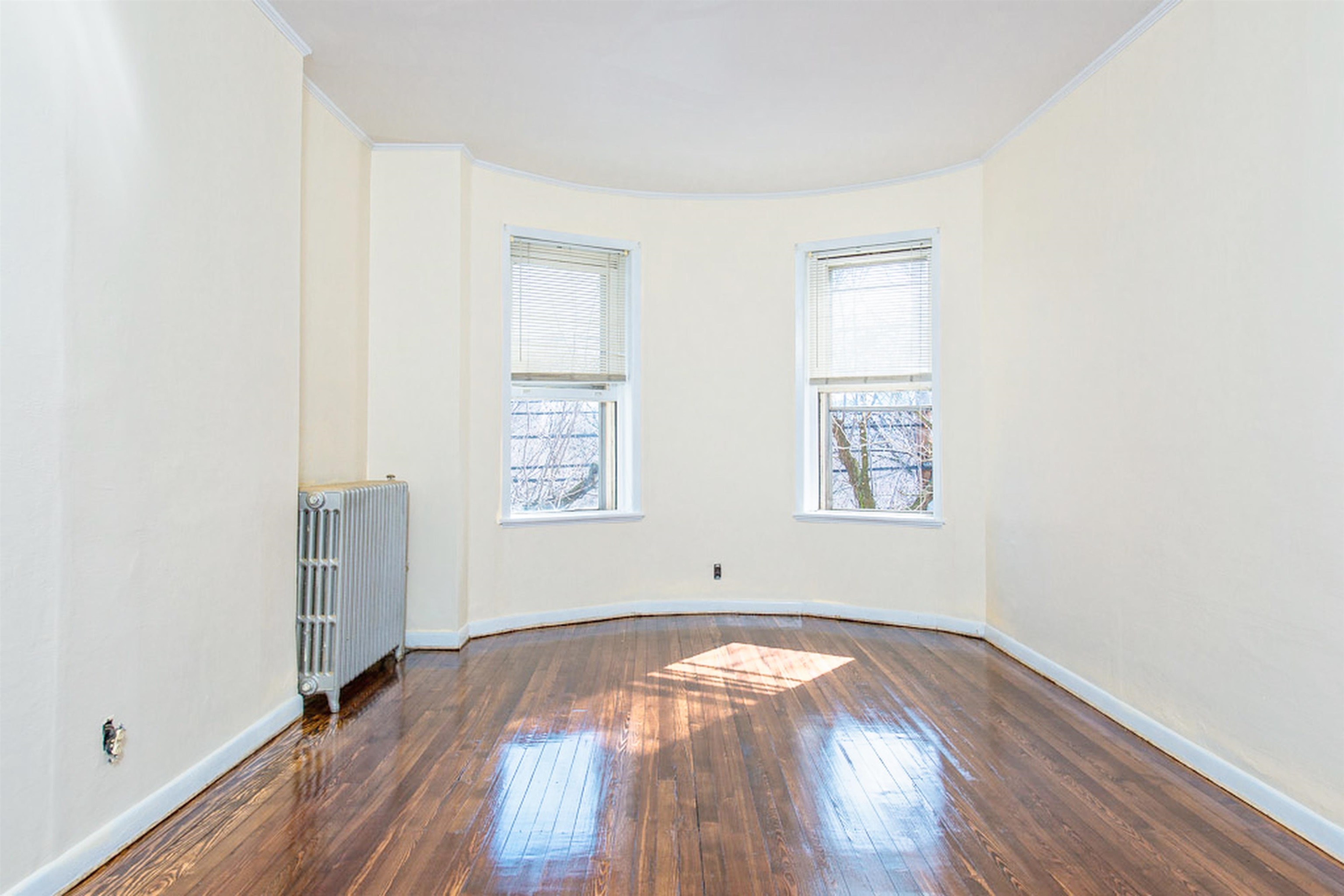 277 PALISADE AVE Unit: 2