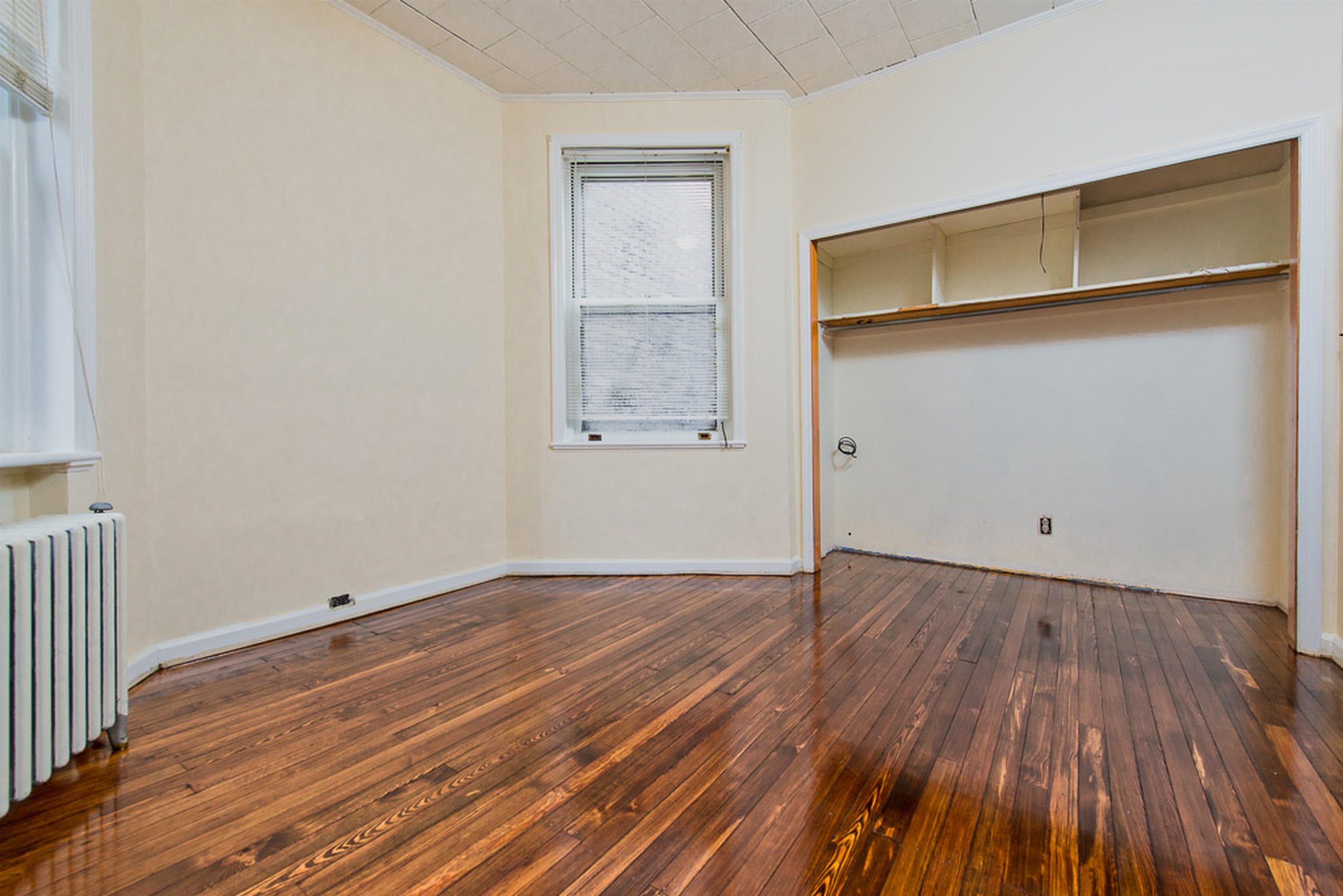 277 PALISADE AVE Unit: 2