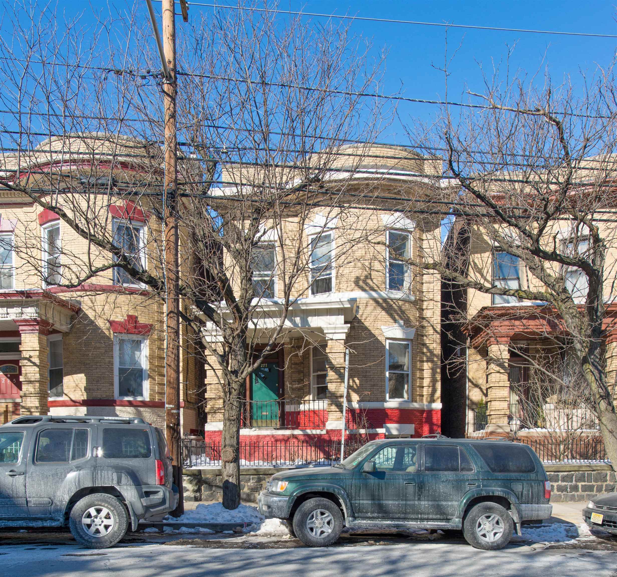 277 PALISADE AVE Unit: 2