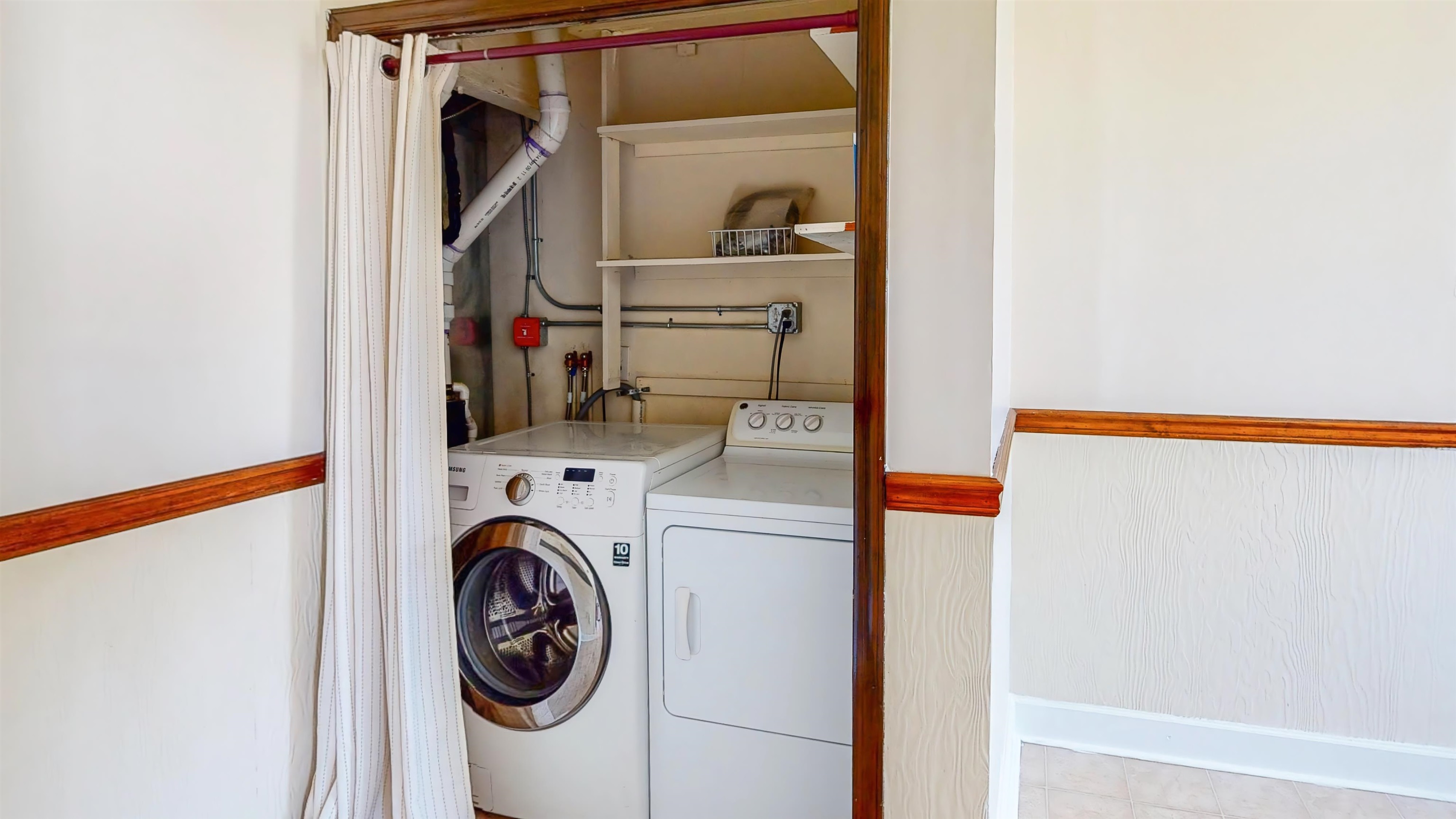 277 PALISADE AVE Unit: 2