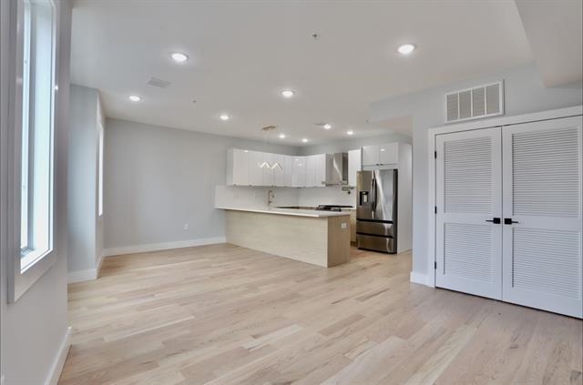 443 BERGEN AVE Unit: 3