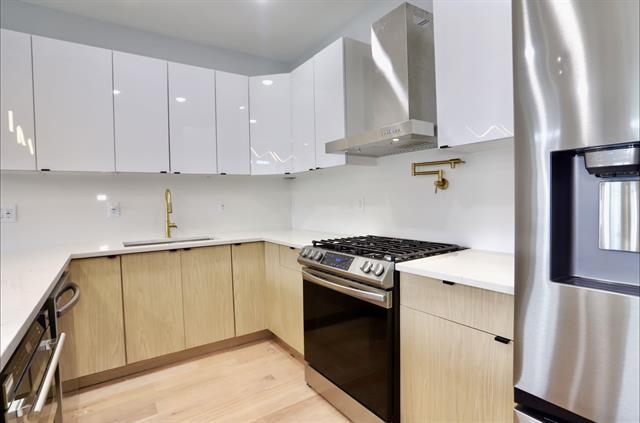 443 BERGEN AVE Unit: 3