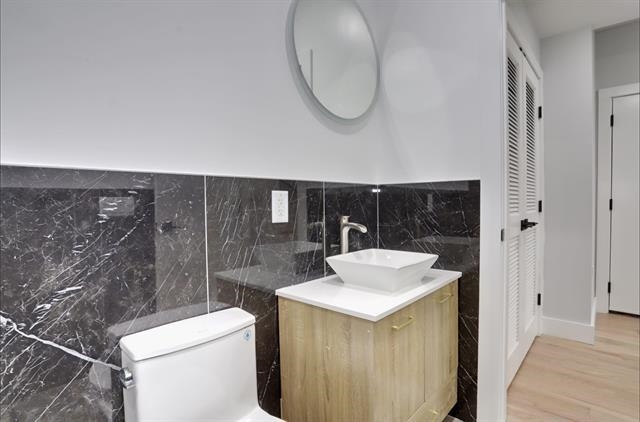 443 BERGEN AVE Unit: 3