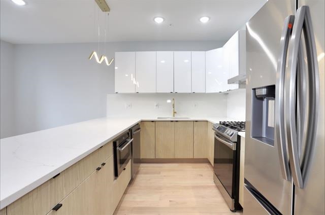 443 BERGEN AVE Unit: 3