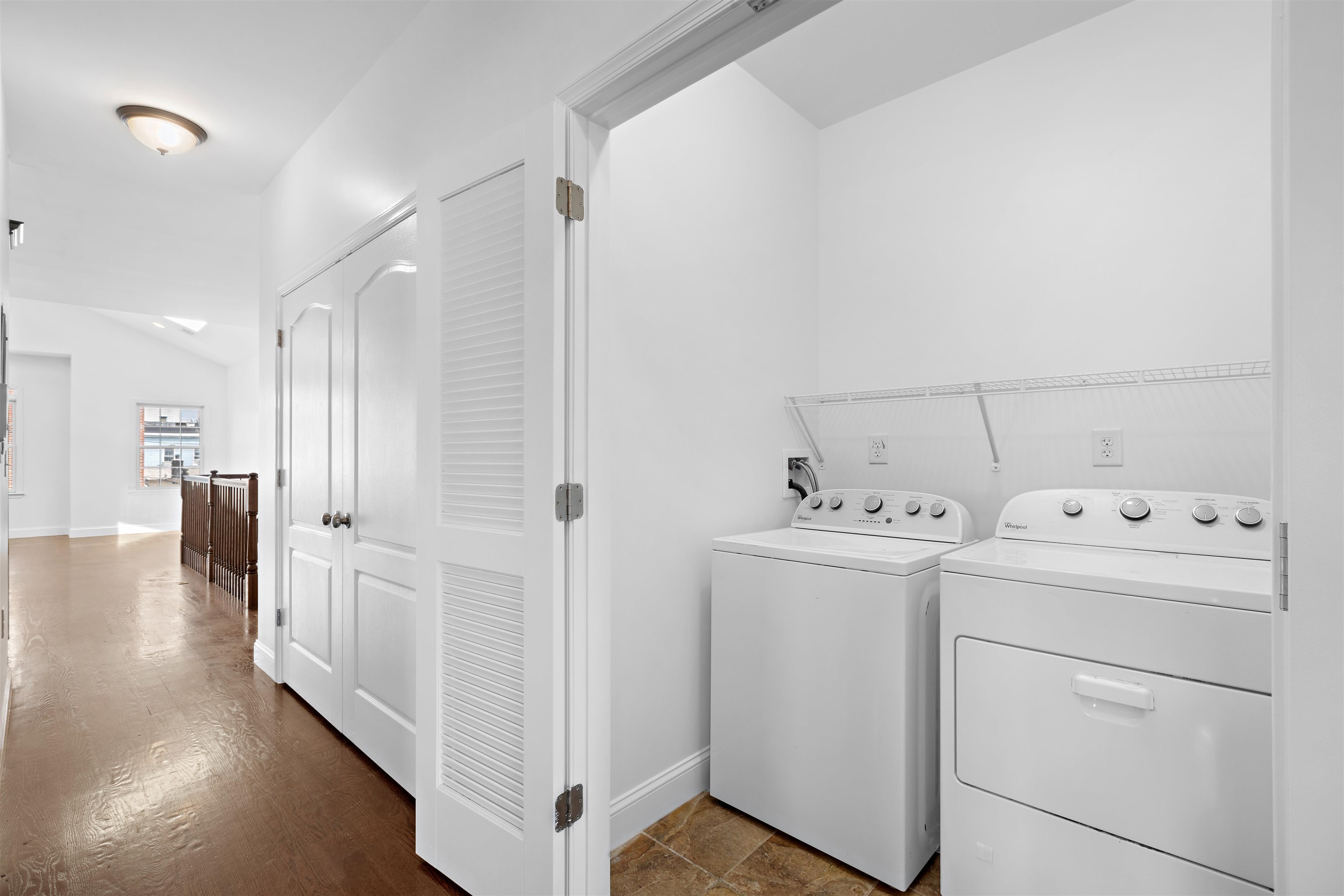 244 CAMBRIDGE AVE Unit: 2