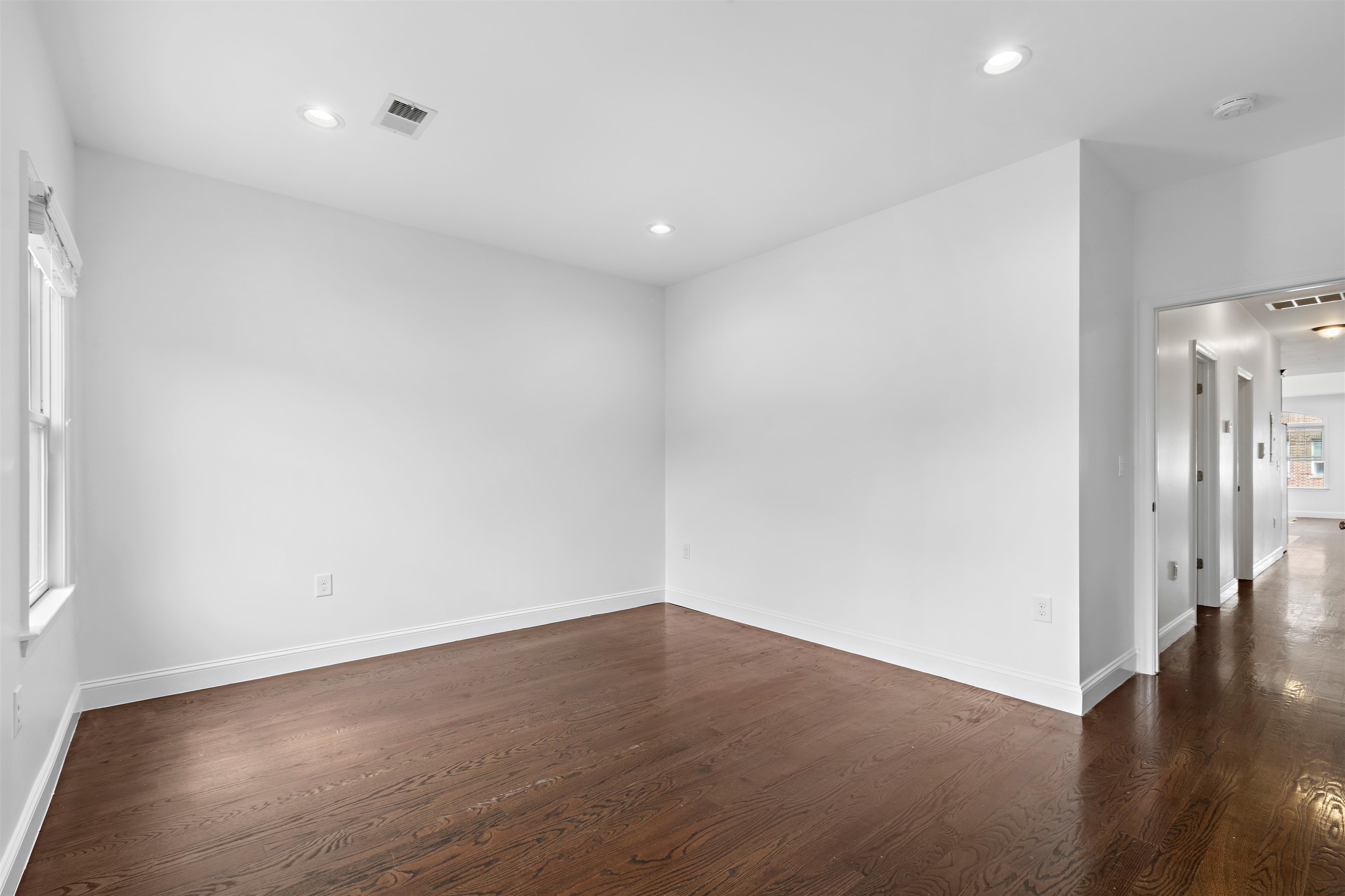 244 CAMBRIDGE AVE Unit: 2