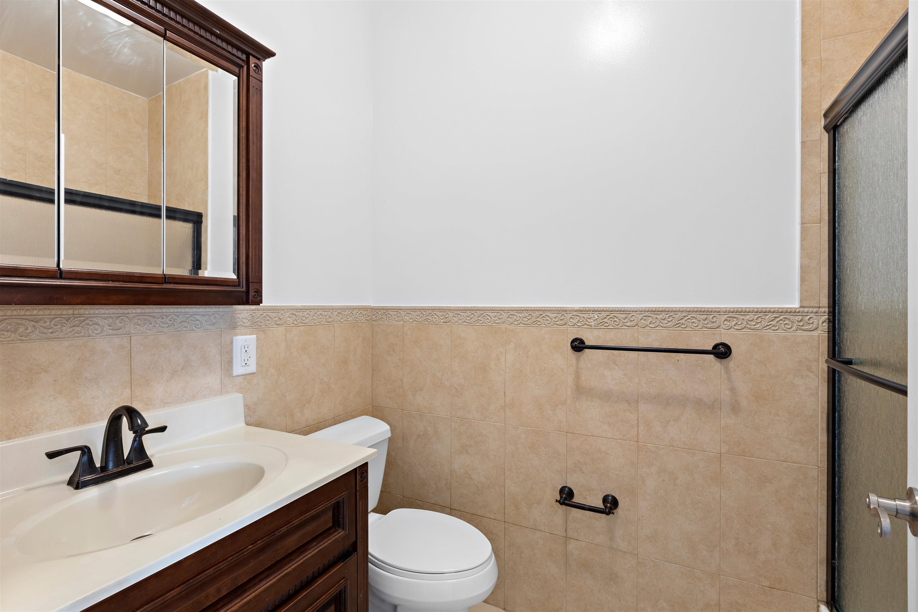 244 CAMBRIDGE AVE Unit: 2