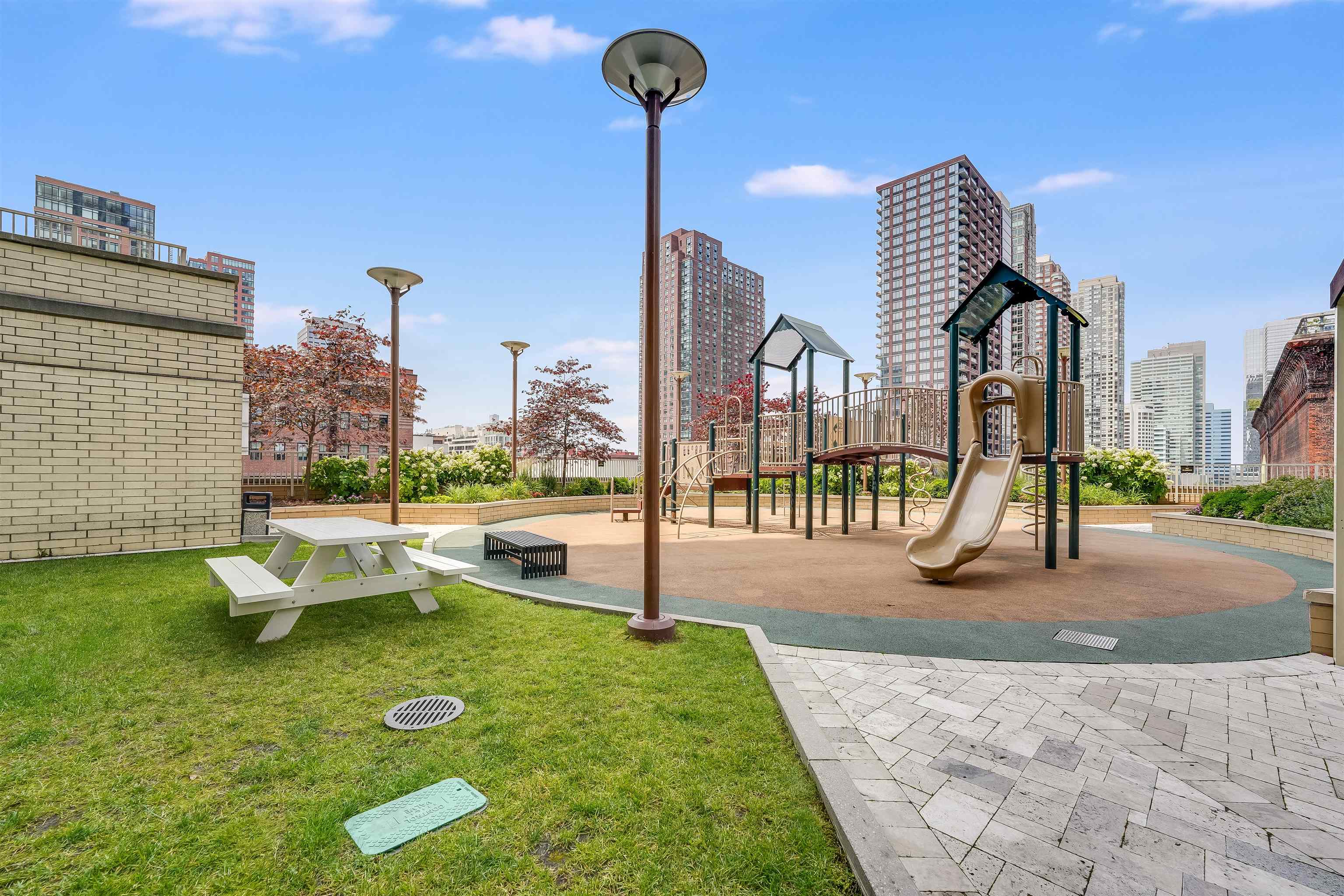 88 MORGAN ST Unit: 4303