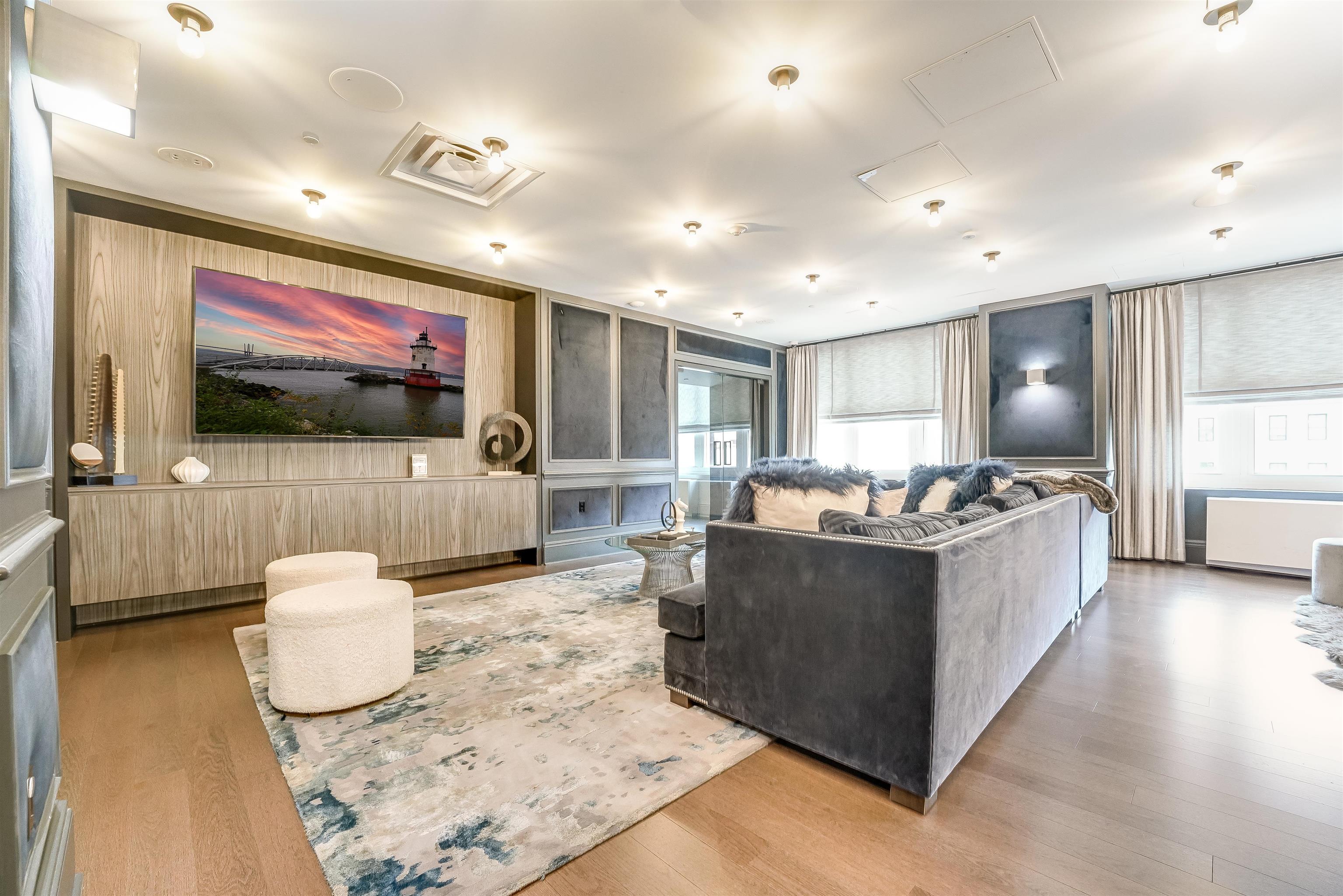 88 MORGAN ST Unit: 4303