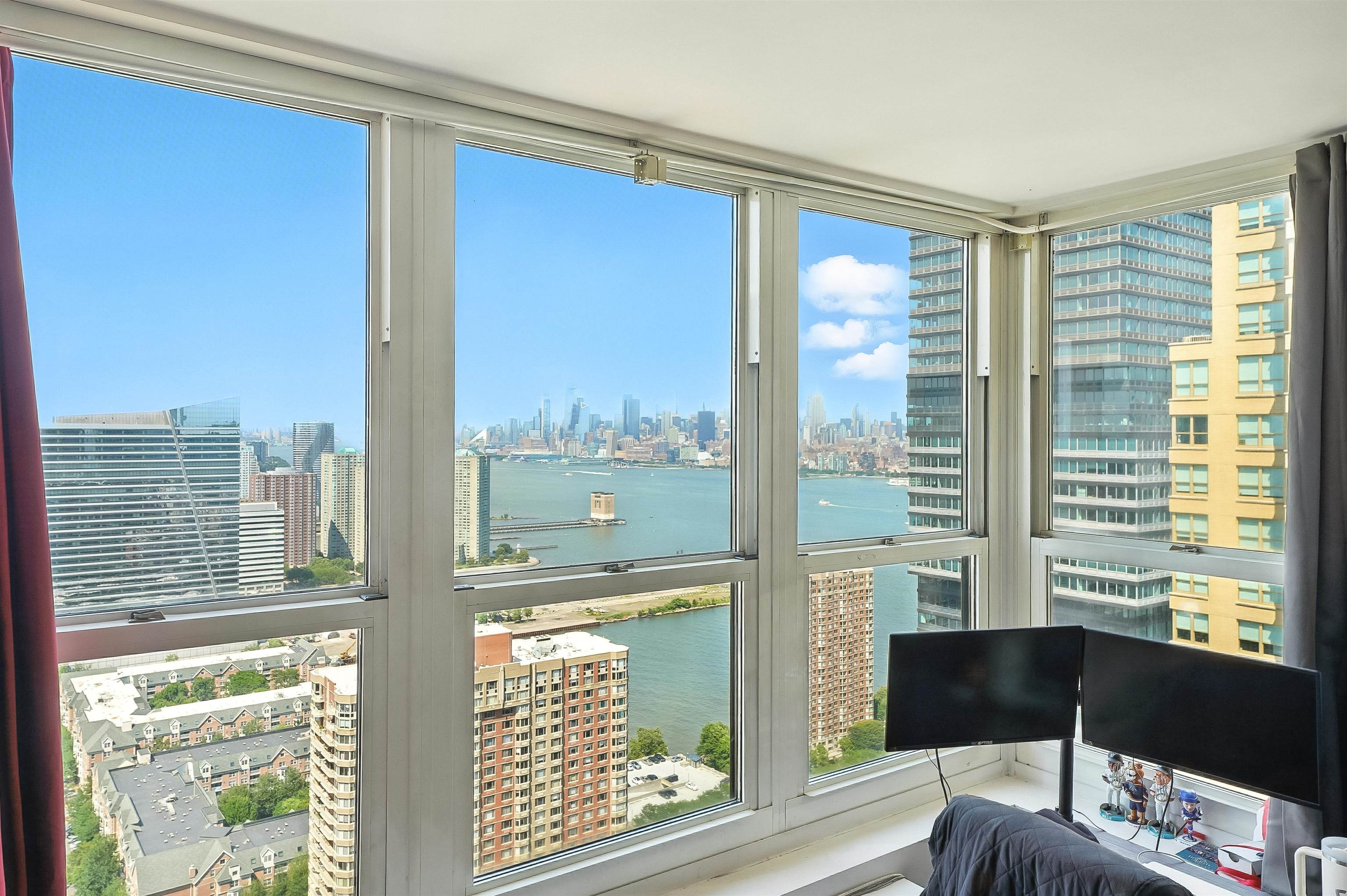 88 MORGAN ST Unit: 4303