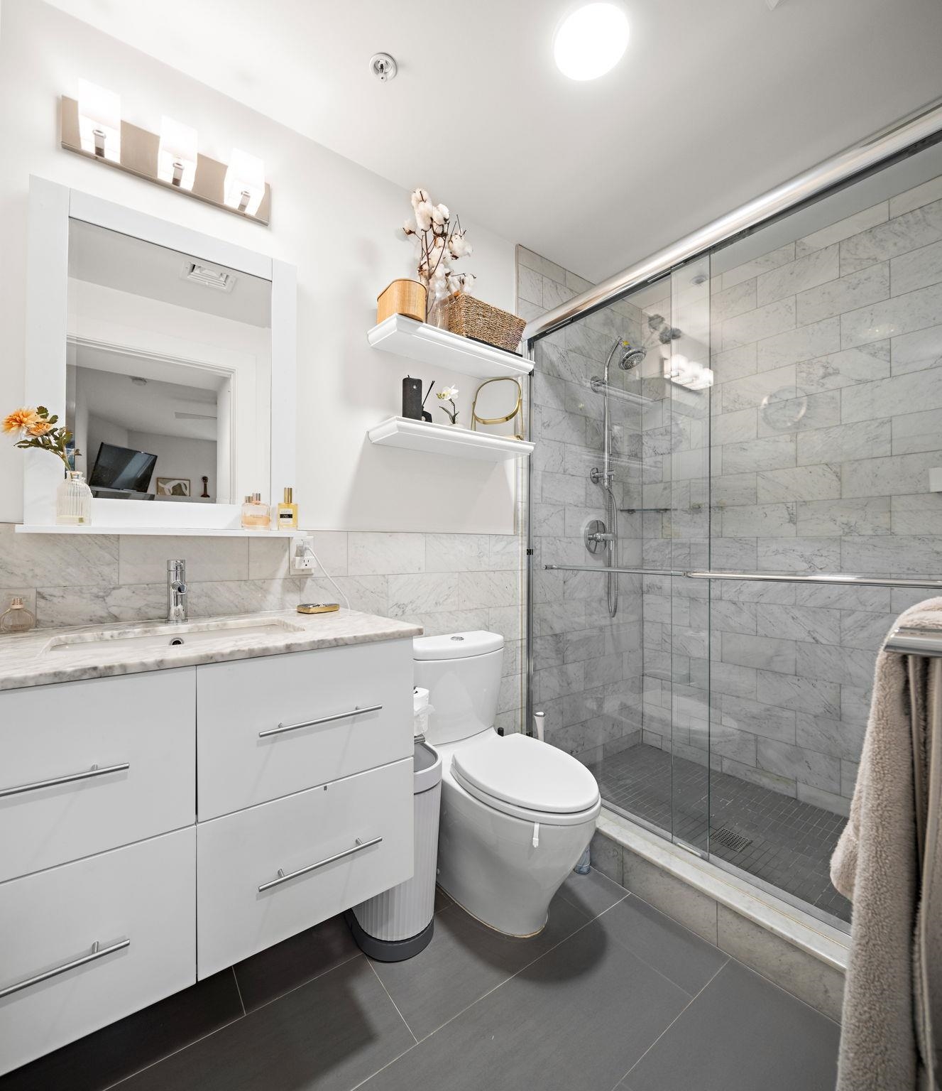 1117 WASHINGTON ST Unit: 3