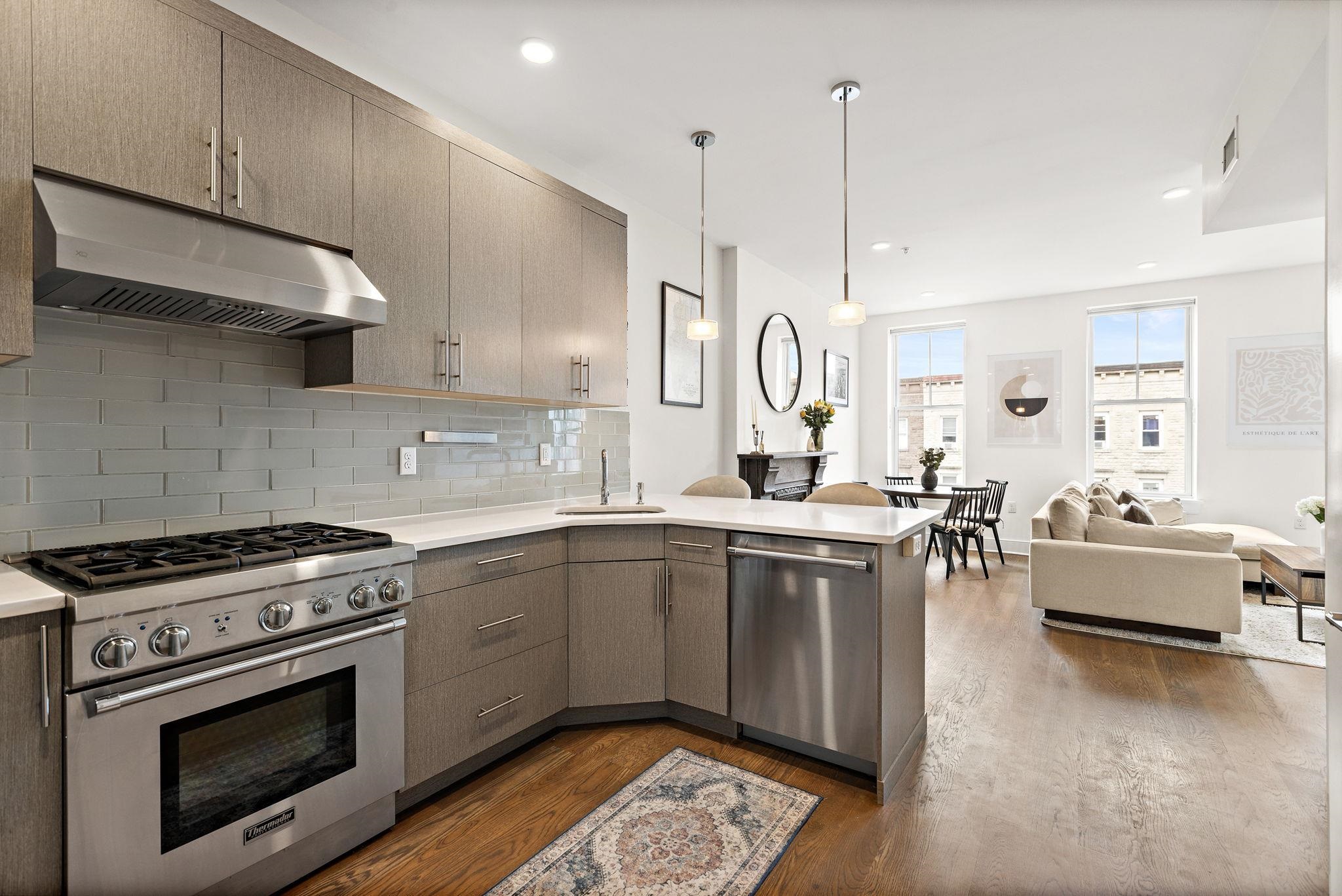 1117 WASHINGTON ST Unit: 3