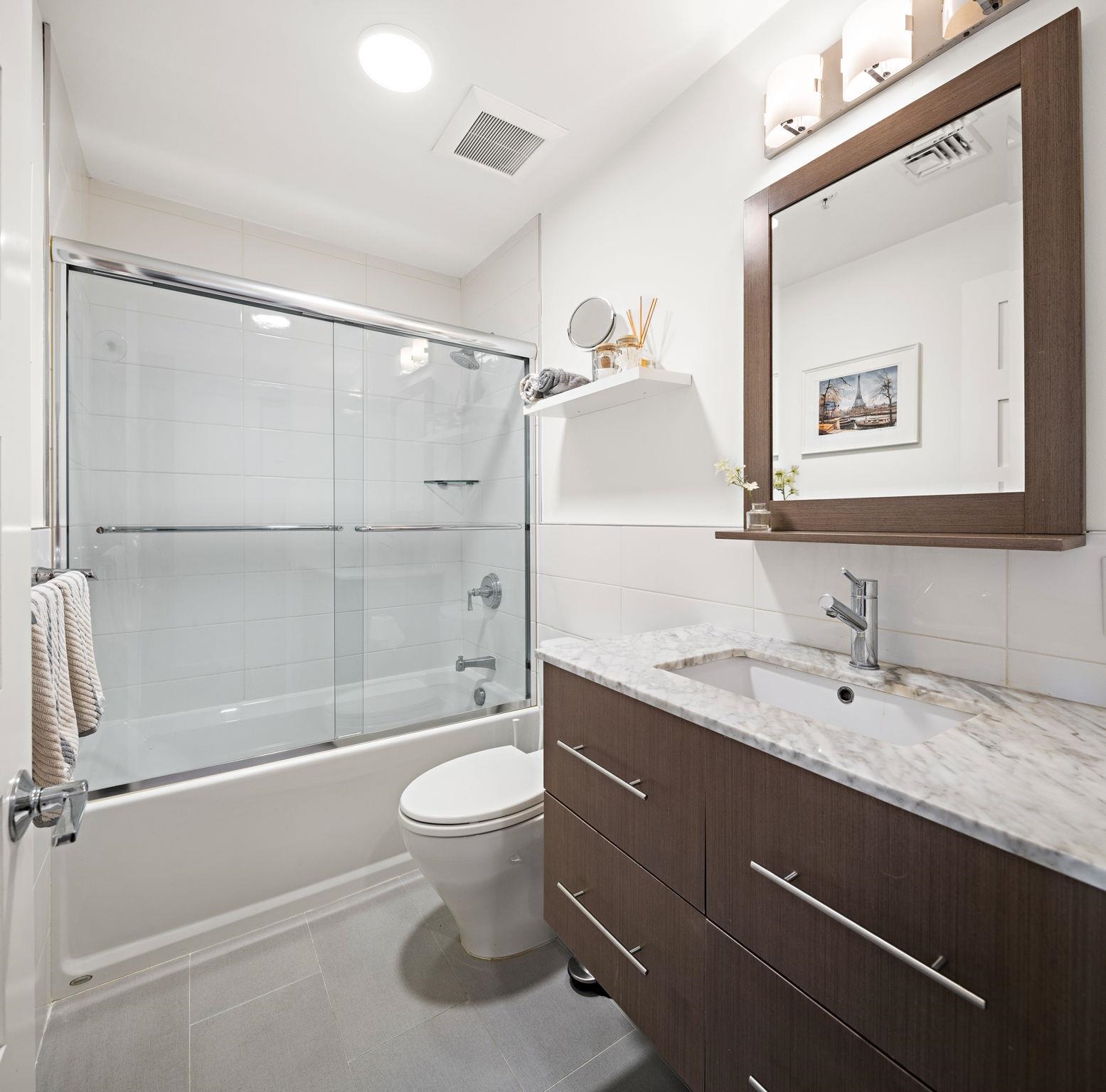 1117 WASHINGTON ST Unit: 3