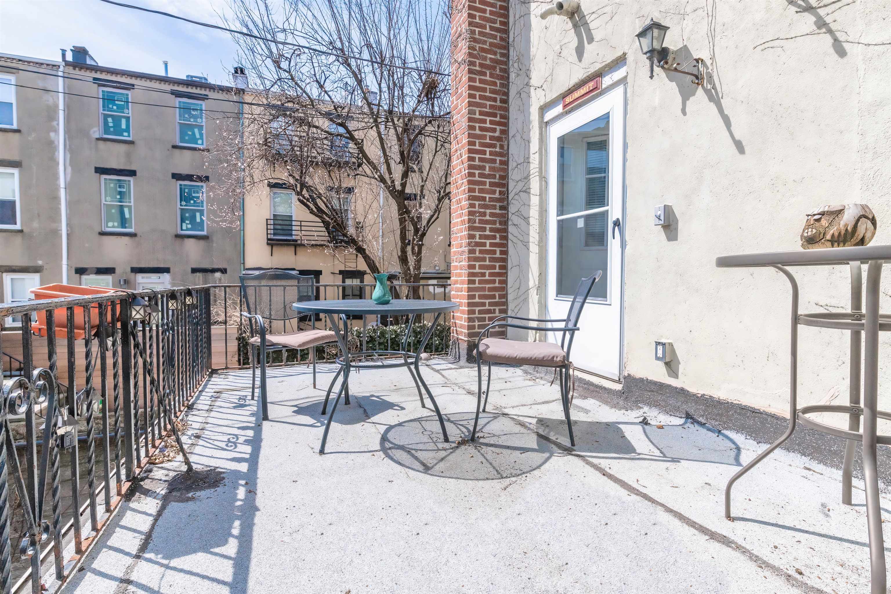 707 GARDEN ST Unit: 1