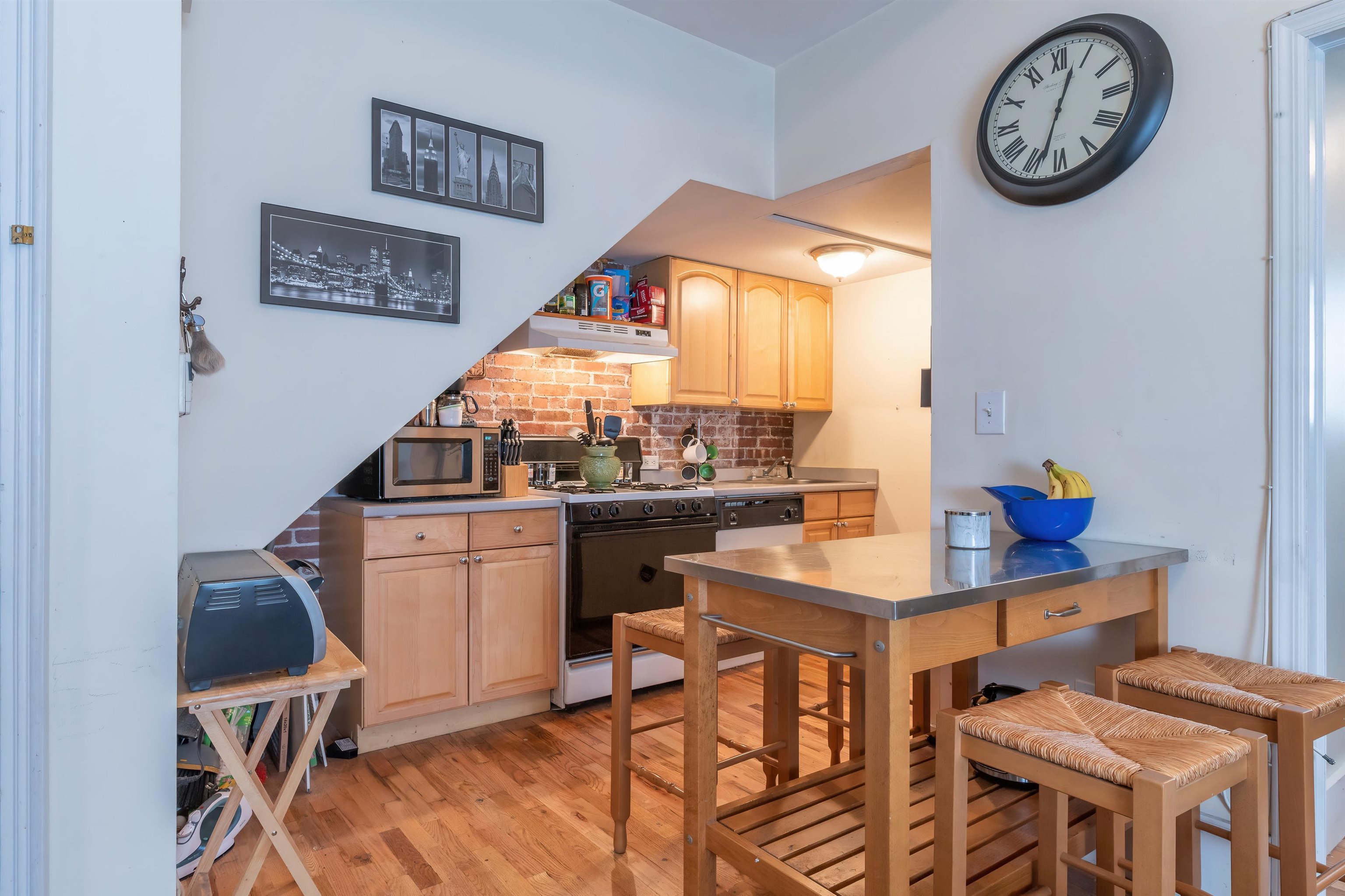 707 GARDEN ST Unit: 1