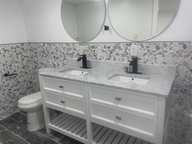378 BALDWIN AVE Unit: B